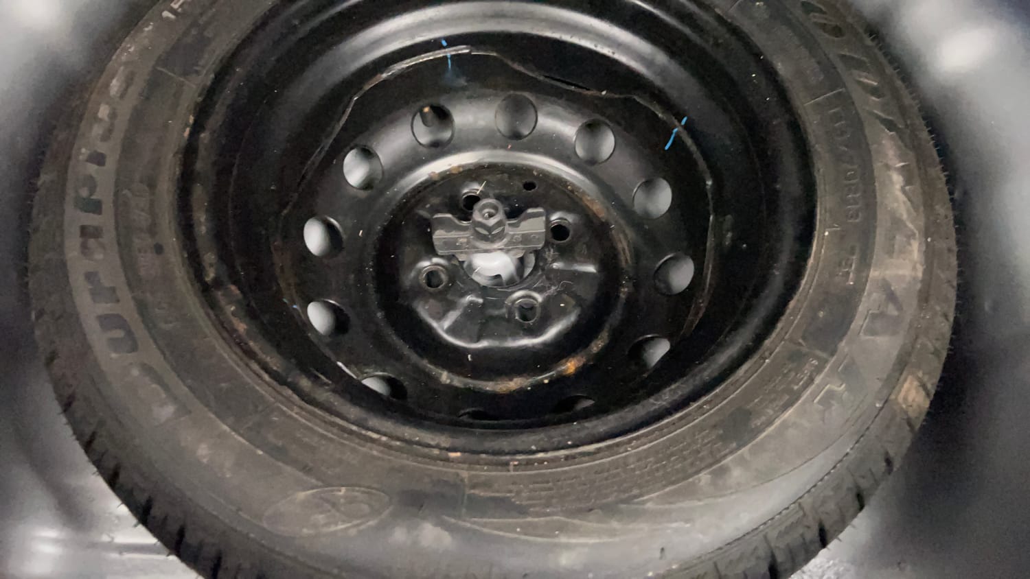 Used 2017 Hyundai Eon Sportz Petrol Manual tyres SPARE TYRE VIEW