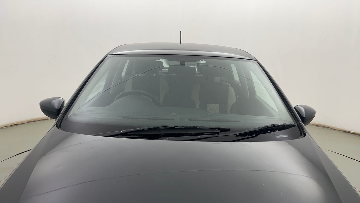Used 2016 Volkswagen Polo Comfortline 1.2L (P) Petrol Manual exterior FRONT WINDSHIELD VIEW