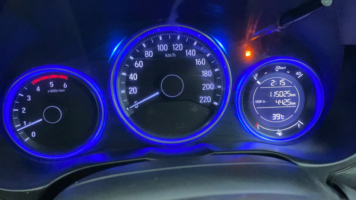 Used 2016 Honda City VX (O) MT Diesel Diesel Manual interior CLUSTERMETER VIEW