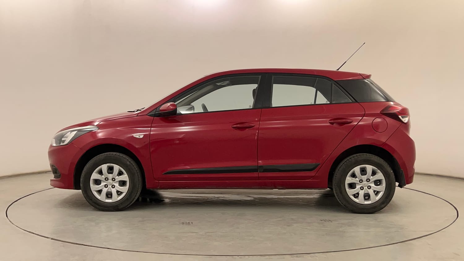 Used 2018 Hyundai Elite i20 Magna Executive 1.2 Petrol Manual exterior LEFT SIDE VIEW
