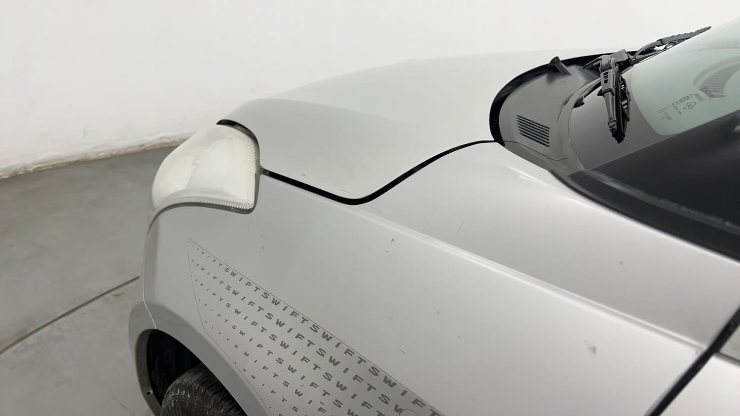 Used 2012 Maruti Suzuki Swift ZDi Diesel Manual dents MINOR SCRATCH