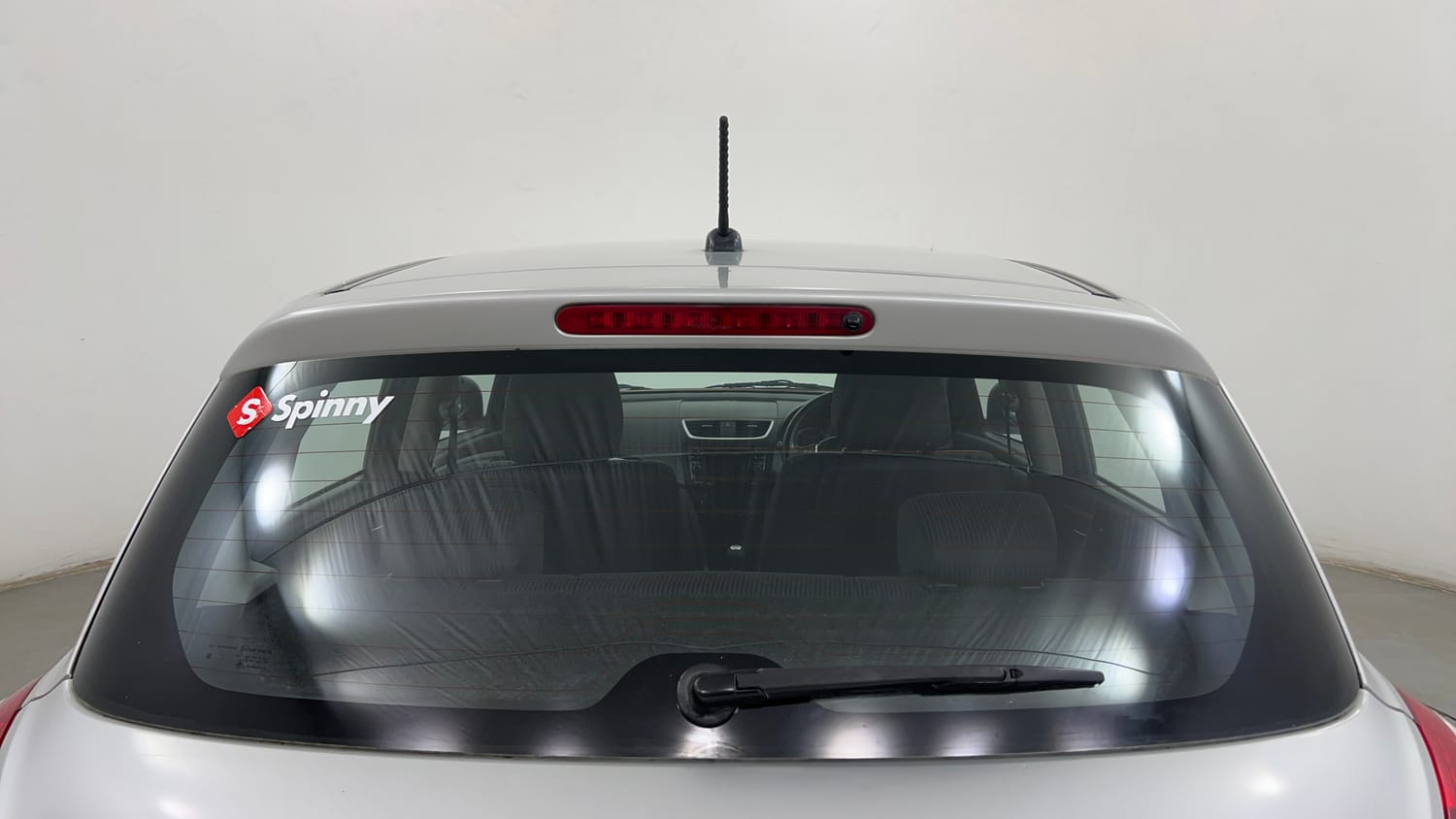 Used 2012 Maruti Suzuki Swift ZDi Diesel Manual exterior BACK WINDSHIELD VIEW
