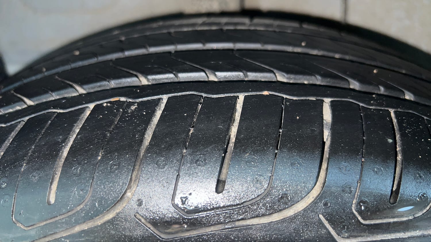 Used 2024 Hyundai Exter SX 1.2 MT Petrol Manual tyres RIGHT REAR TYRE TREAD VIEW