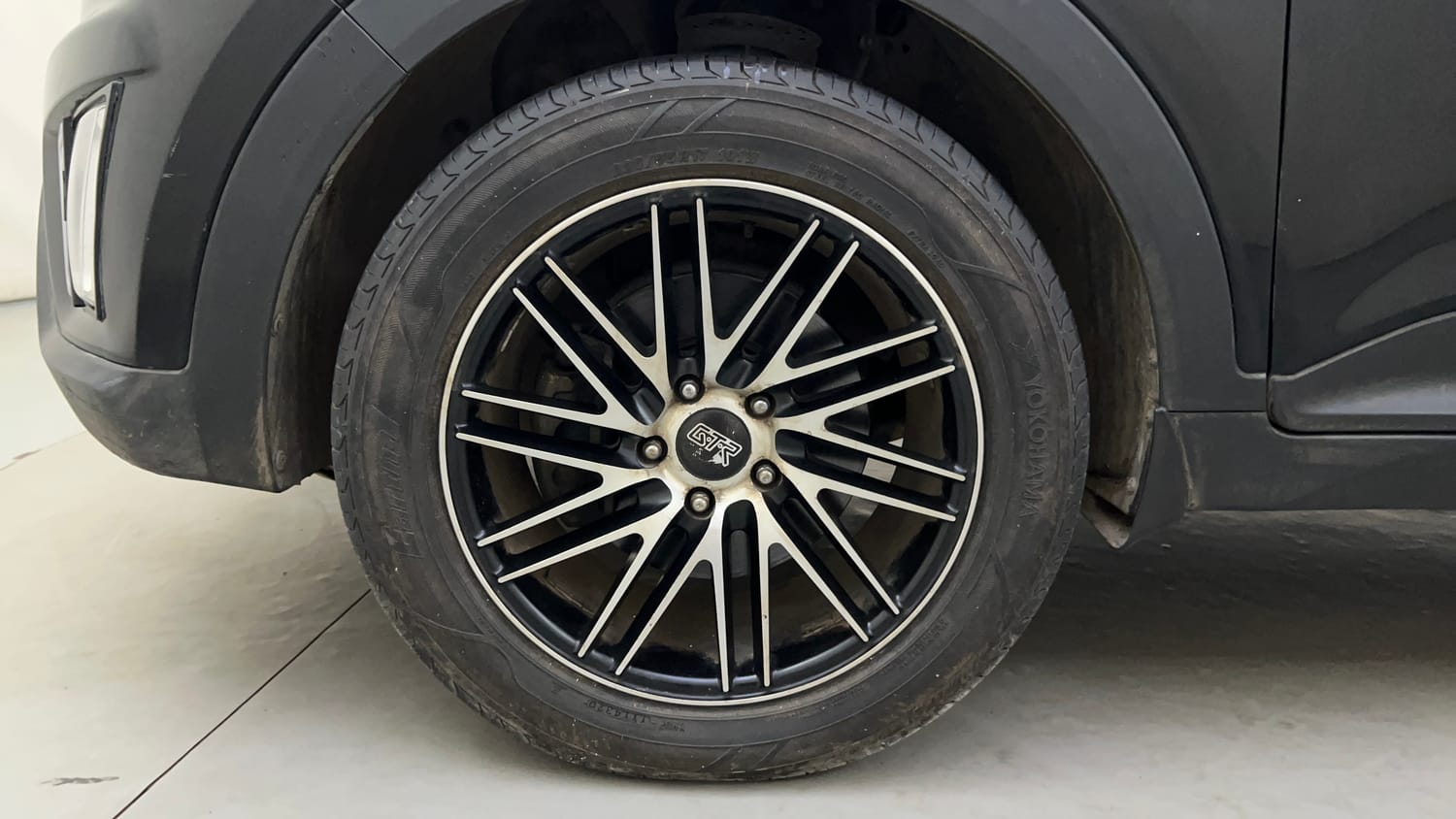 Used 2016 Hyundai Creta 1.6 SX Plus Diesel Manual tyres LEFT FRONT TYRE RIM VIEW