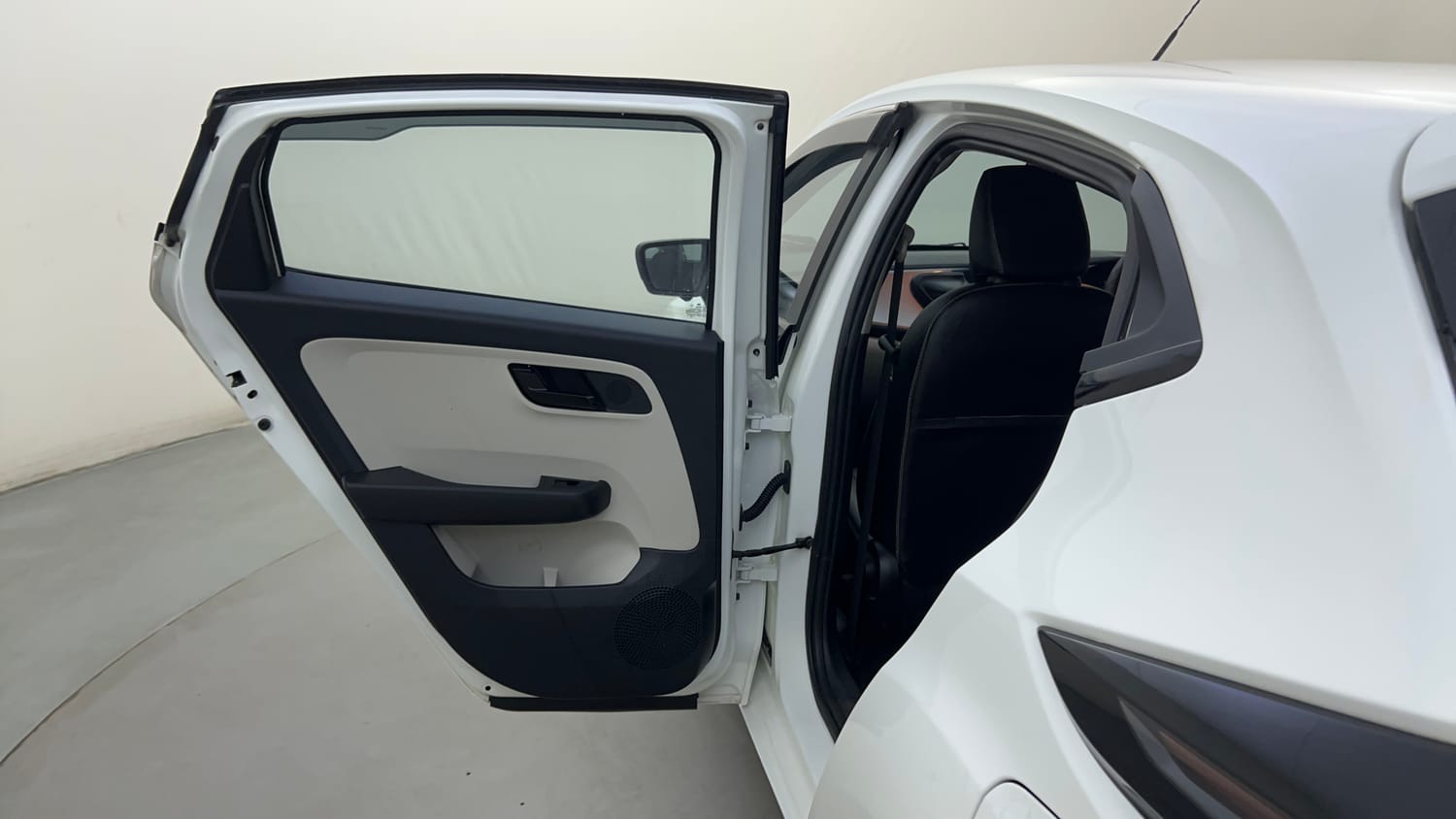 Used 2024 Tata Altroz XM Petrol Petrol Manual interior LEFT REAR DOOR OPEN VIEW