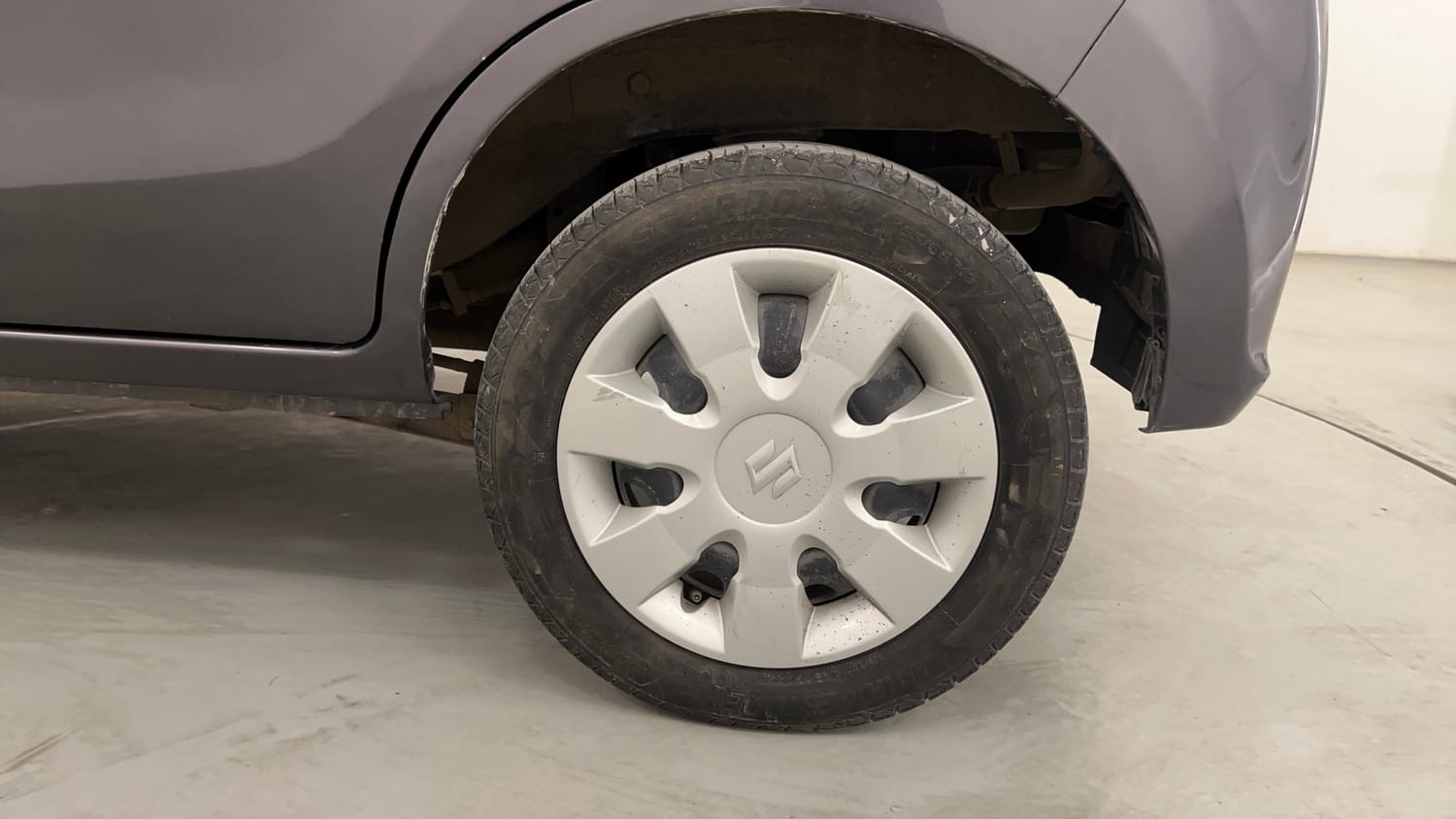 Used 2018 maruti-suzuki Alto K10 VXi (O) AMT Petrol Automatic tyres LEFT REAR TYRE RIM VIEW