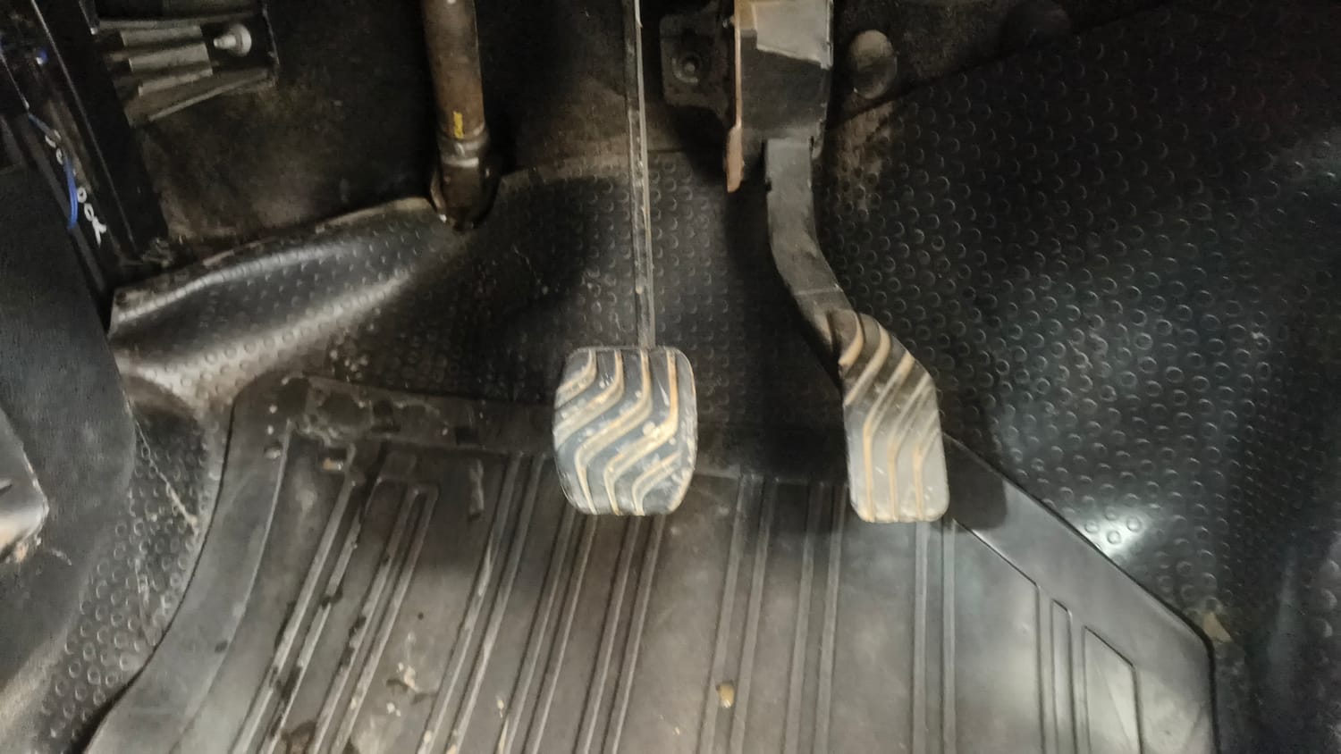 Used 2019 Renault Kwid 1.0 RXT AMT Petrol Automatic interior PEDALS VIEW