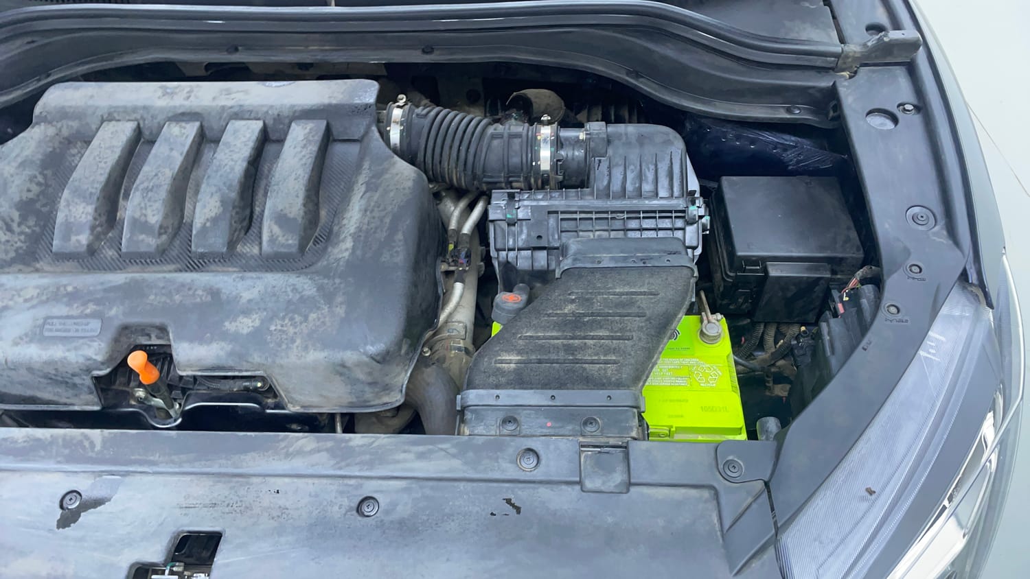 Used 2021 Mahindra XUV700 AX 7 Petrol AT Luxury Pack 7 STR Petrol Automatic engine ENGINE LEFT SIDE VIEW