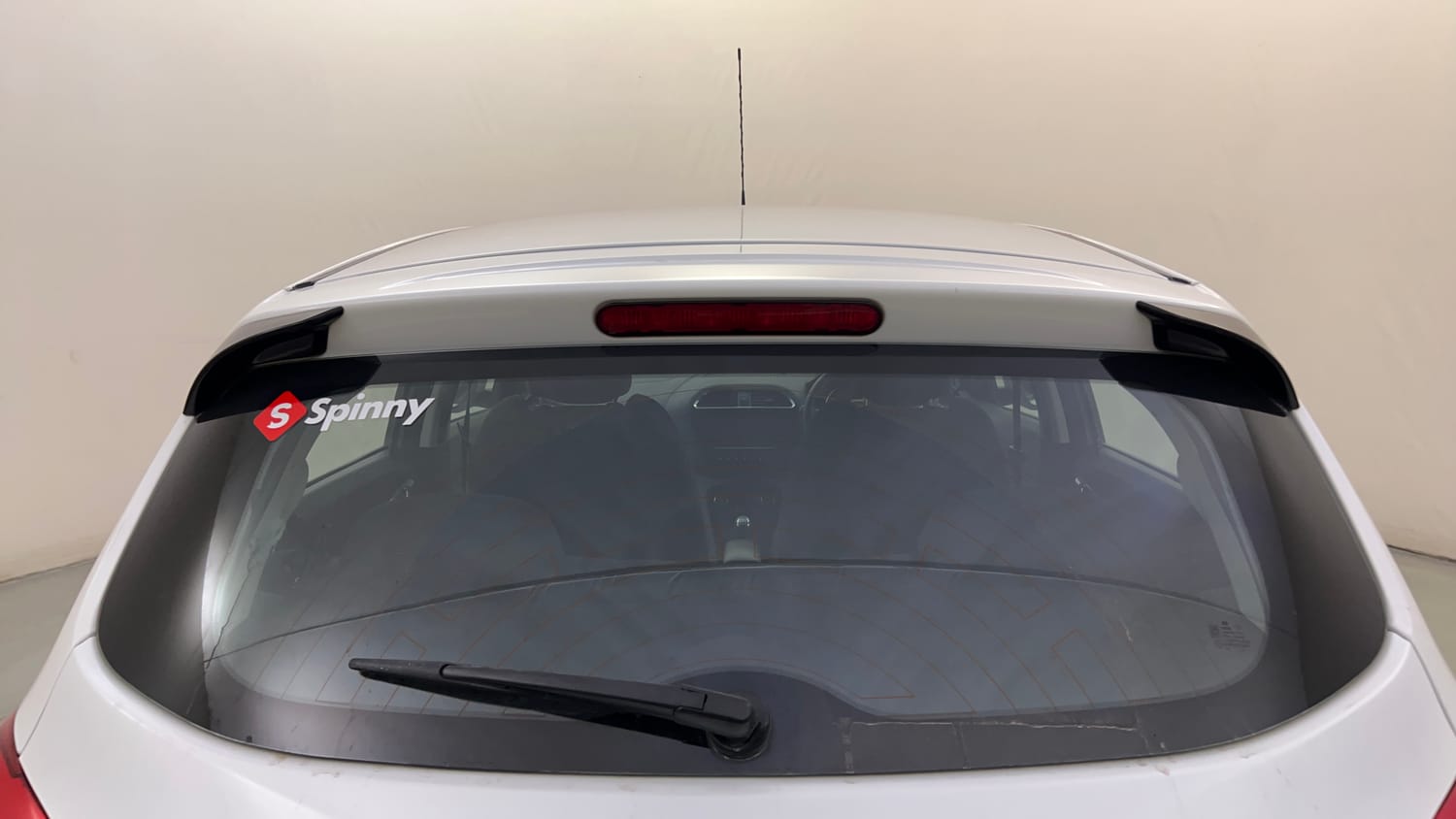 Used 2019 Tata Tiago Revotron XZ Plus Petrol Manual top_features Rear defogger