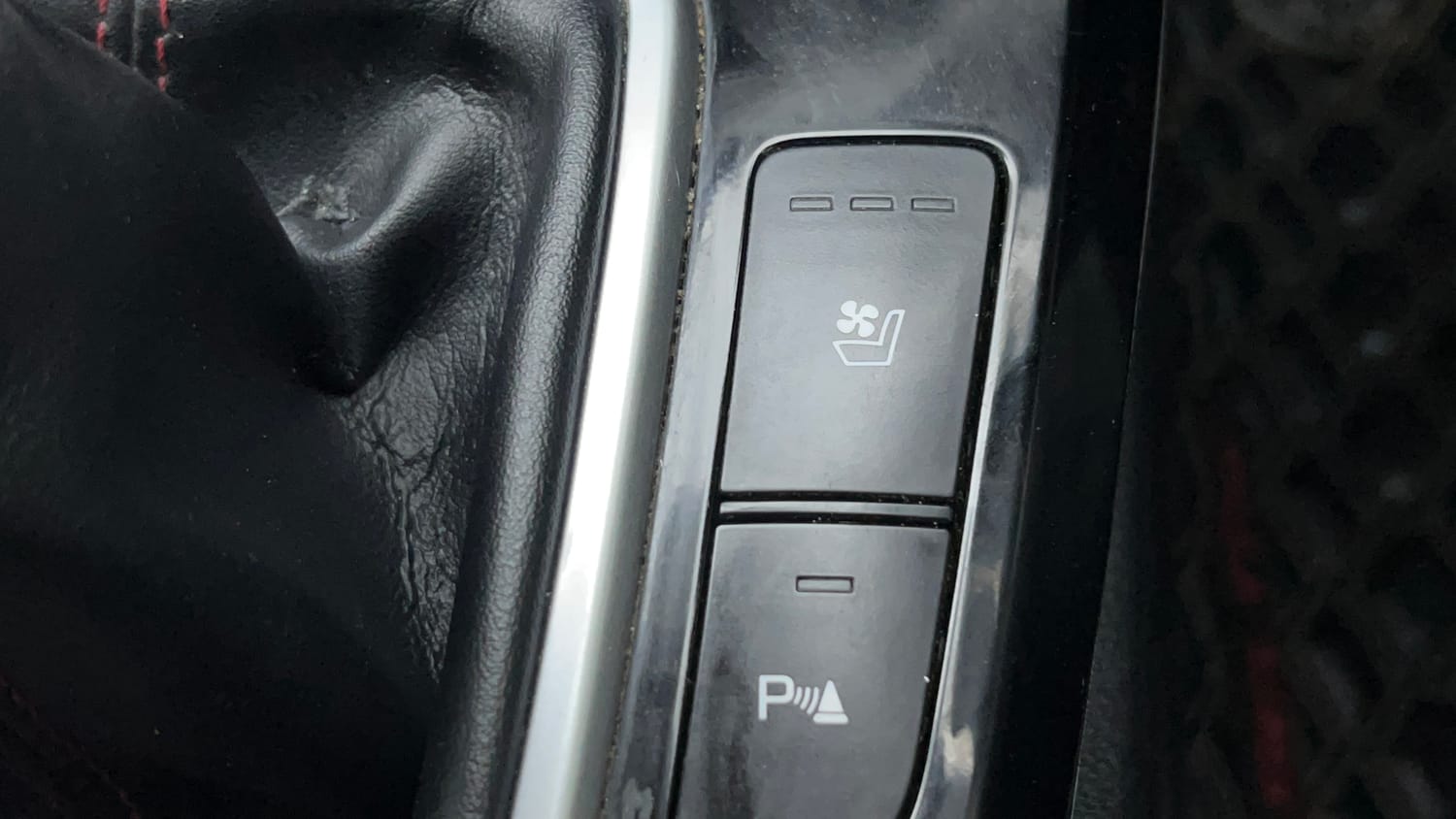 Used 2020 Kia Seltos GTX Plus 1.4 Petrol Manual top_features Ventilated seats