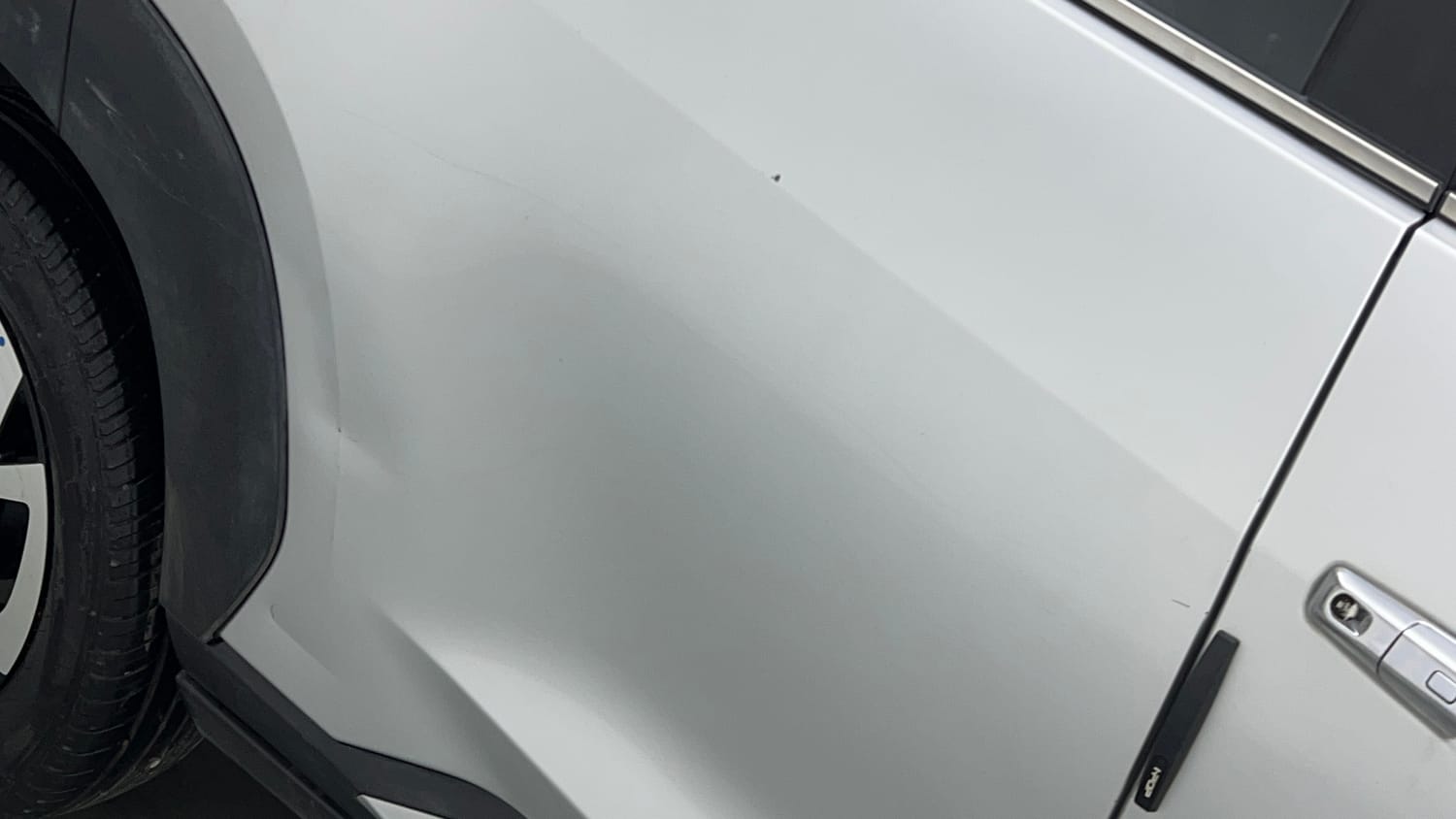 Used 2021 Nissan Magnite XV Premium Turbo Petrol Manual dents MINOR SCRATCH