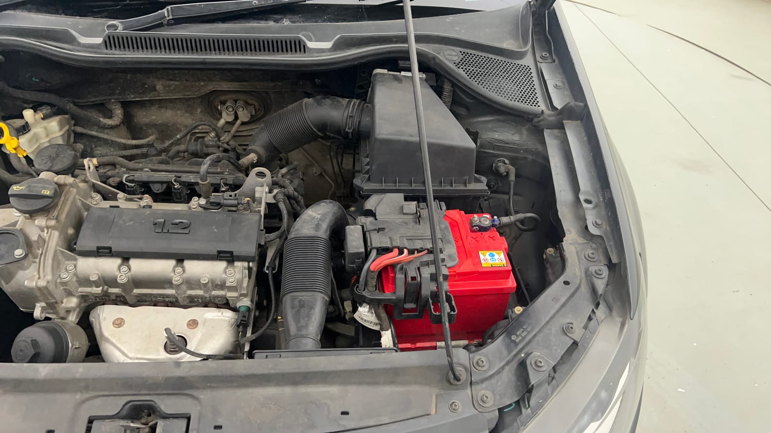 Used 2016 Volkswagen Polo Comfortline 1.2L (P) Petrol Manual engine ENGINE LEFT SIDE VIEW