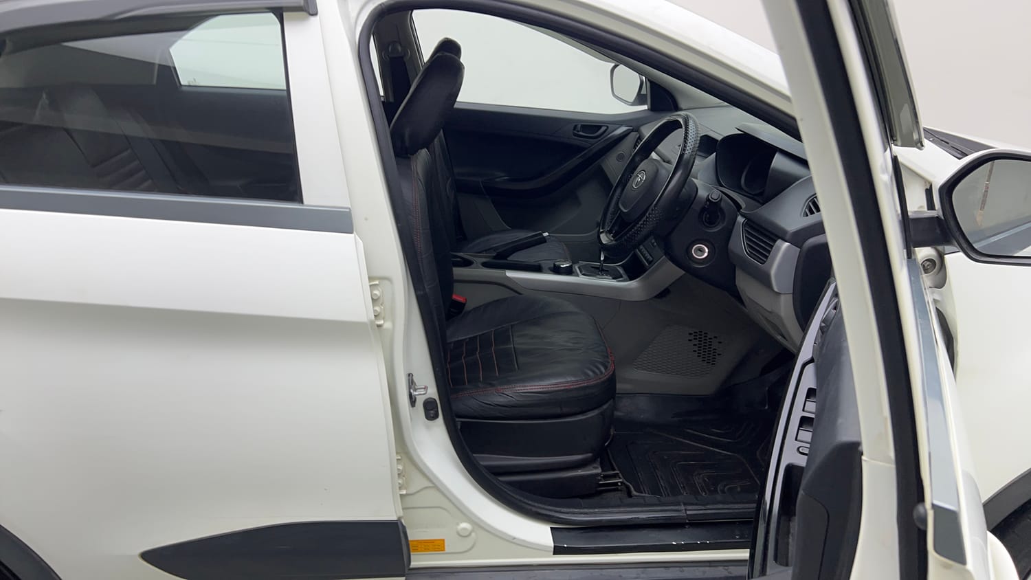Used 2019 Tata Nexon XMA Petrol Petrol Automatic interior RIGHT SIDE FRONT DOOR CABIN VIEW