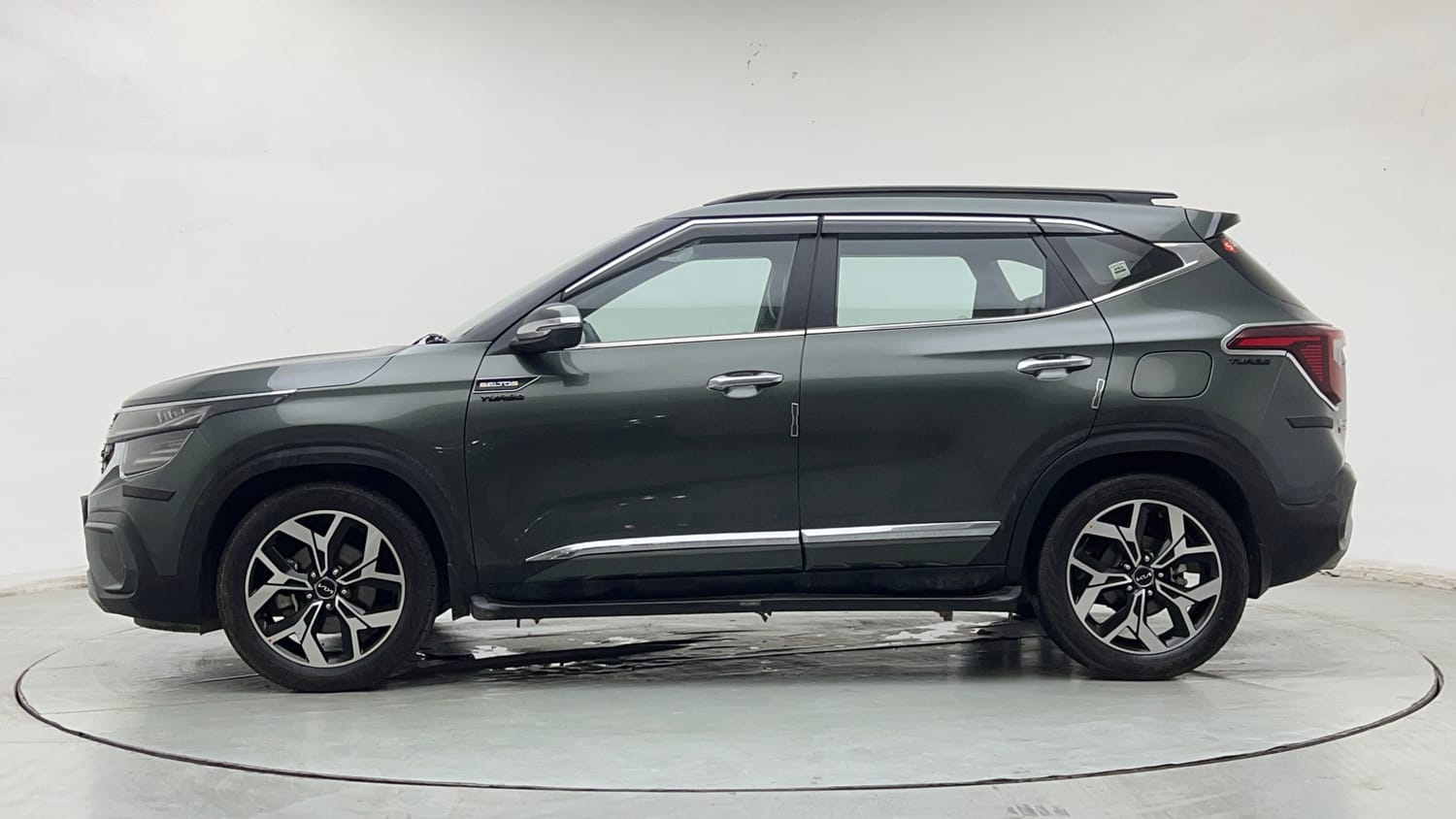 Used 2024 Kia Seltos GTX Plus 1.5 Turbo Petrol DCT Petrol Automatic exterior LEFT SIDE VIEW