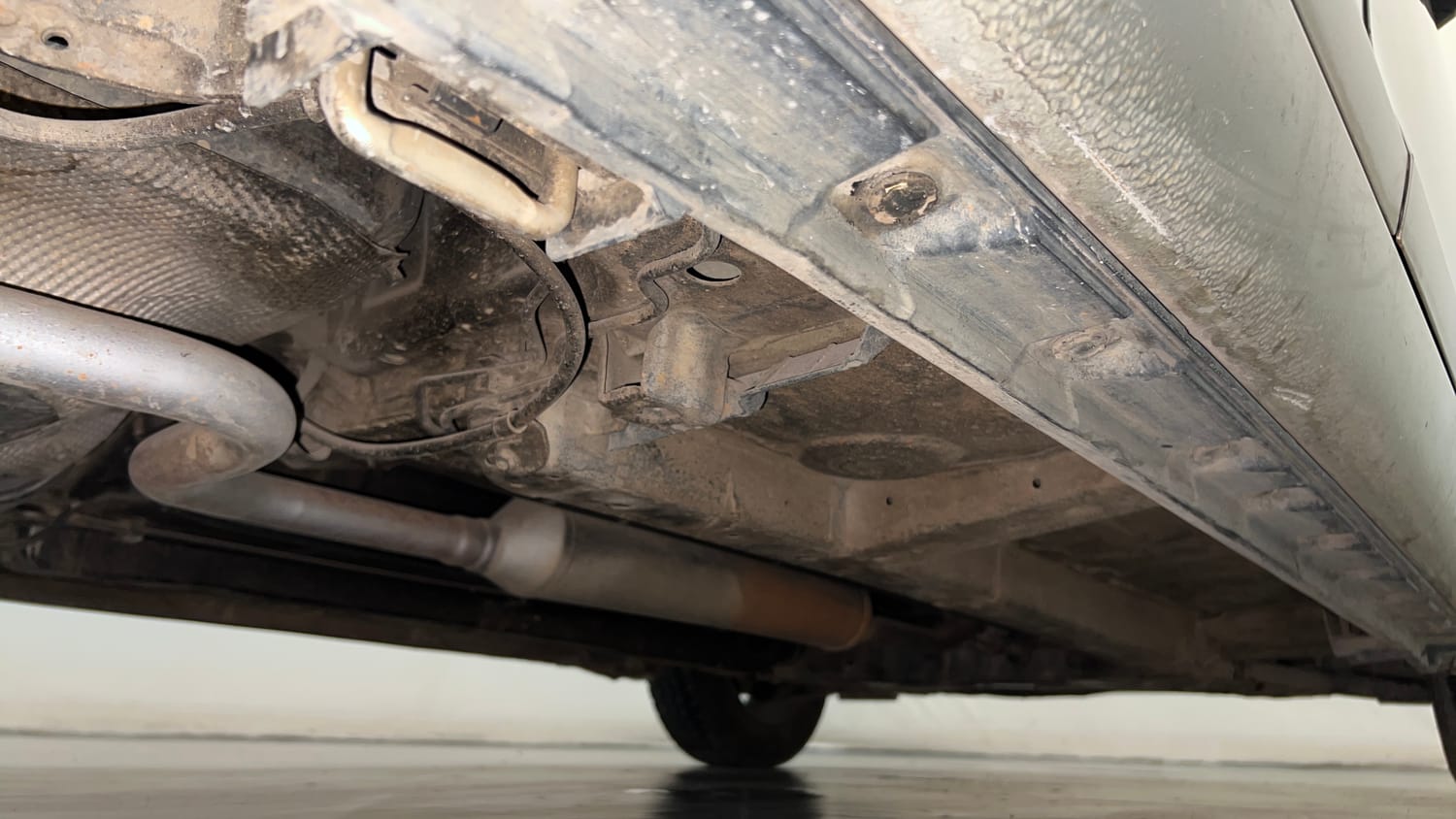 Used 2012 Maruti Suzuki Swift VXi Petrol Manual extra REAR RIGHT UNDERBODY VIEW