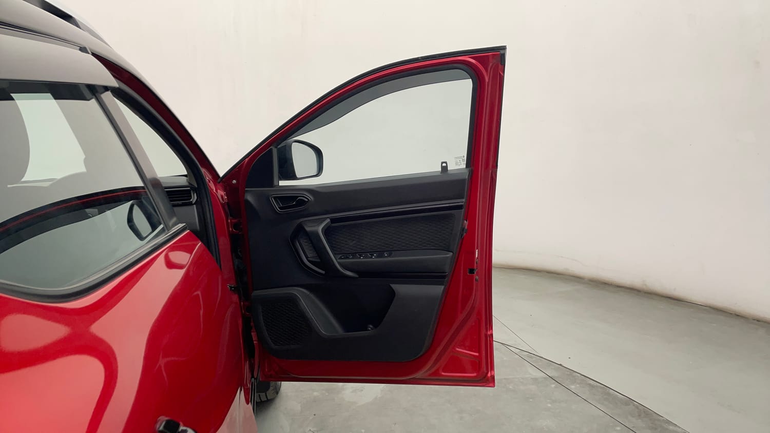 Used 2022 Renault Kiger RXZ AMT Petrol Automatic interior RIGHT FRONT DOOR OPEN VIEW