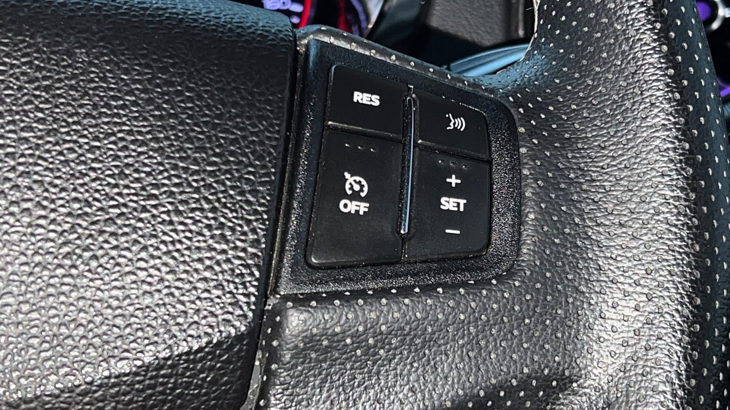 Used 2023 mahindra Thar LX Hard Top Diesel AT 4WD Diesel Automatic top_features Cruise control