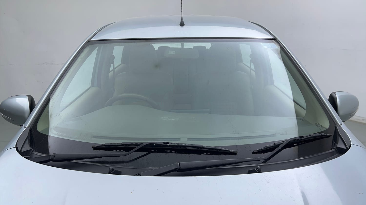 Used 2022 Maruti Suzuki New Ertiga VXi Petrol Manual exterior FRONT WINDSHIELD VIEW