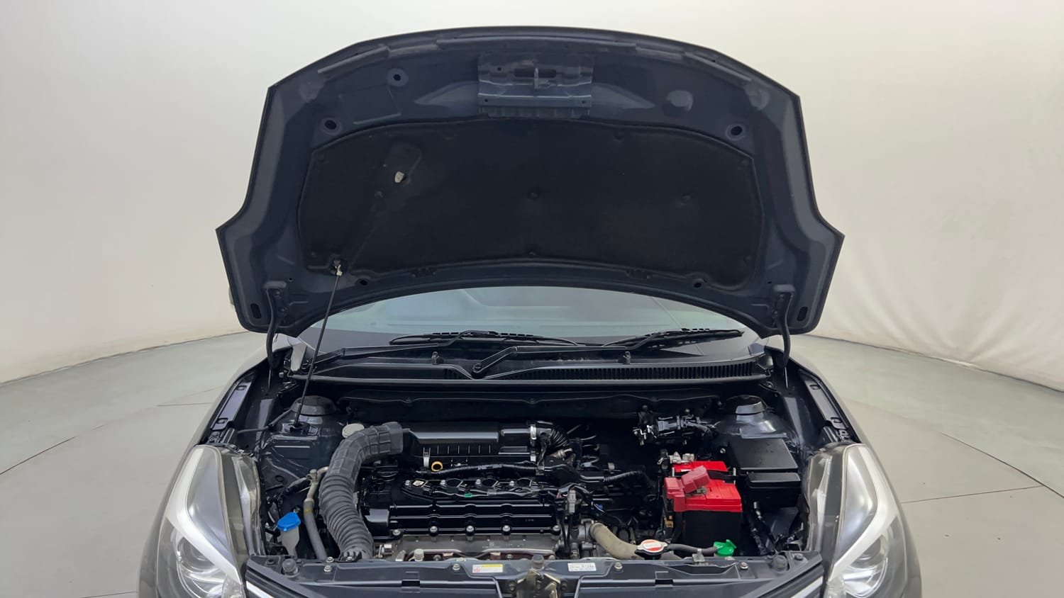 Used 2019 Maruti Suzuki Baleno Alpha 1.2 AT Petrol Automatic engine ENGINE & BONNET OPEN FRONT VIEW