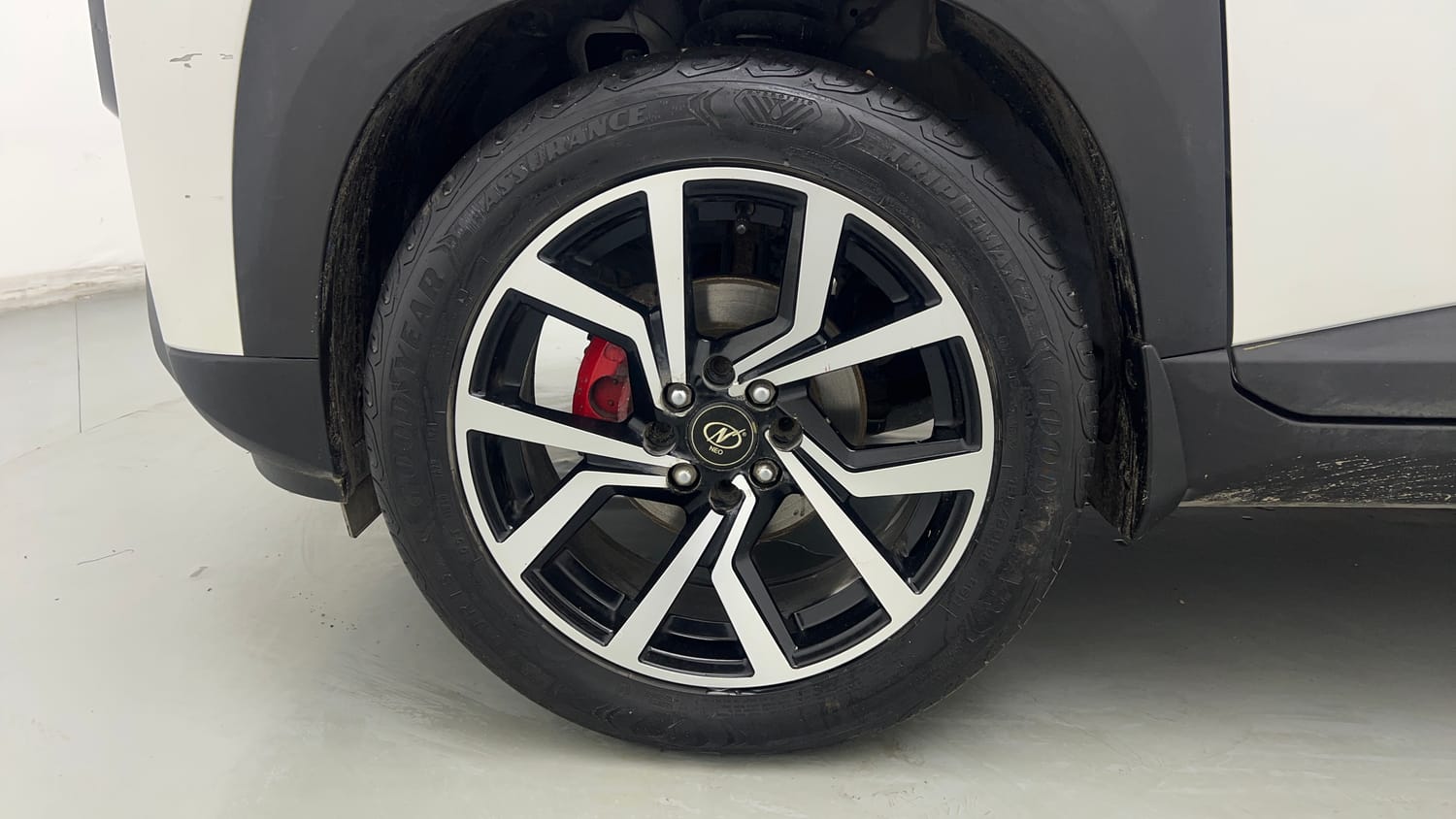 Used 2024 Hyundai Exter SX 1.2 MT Petrol Manual tyres LEFT FRONT TYRE RIM VIEW