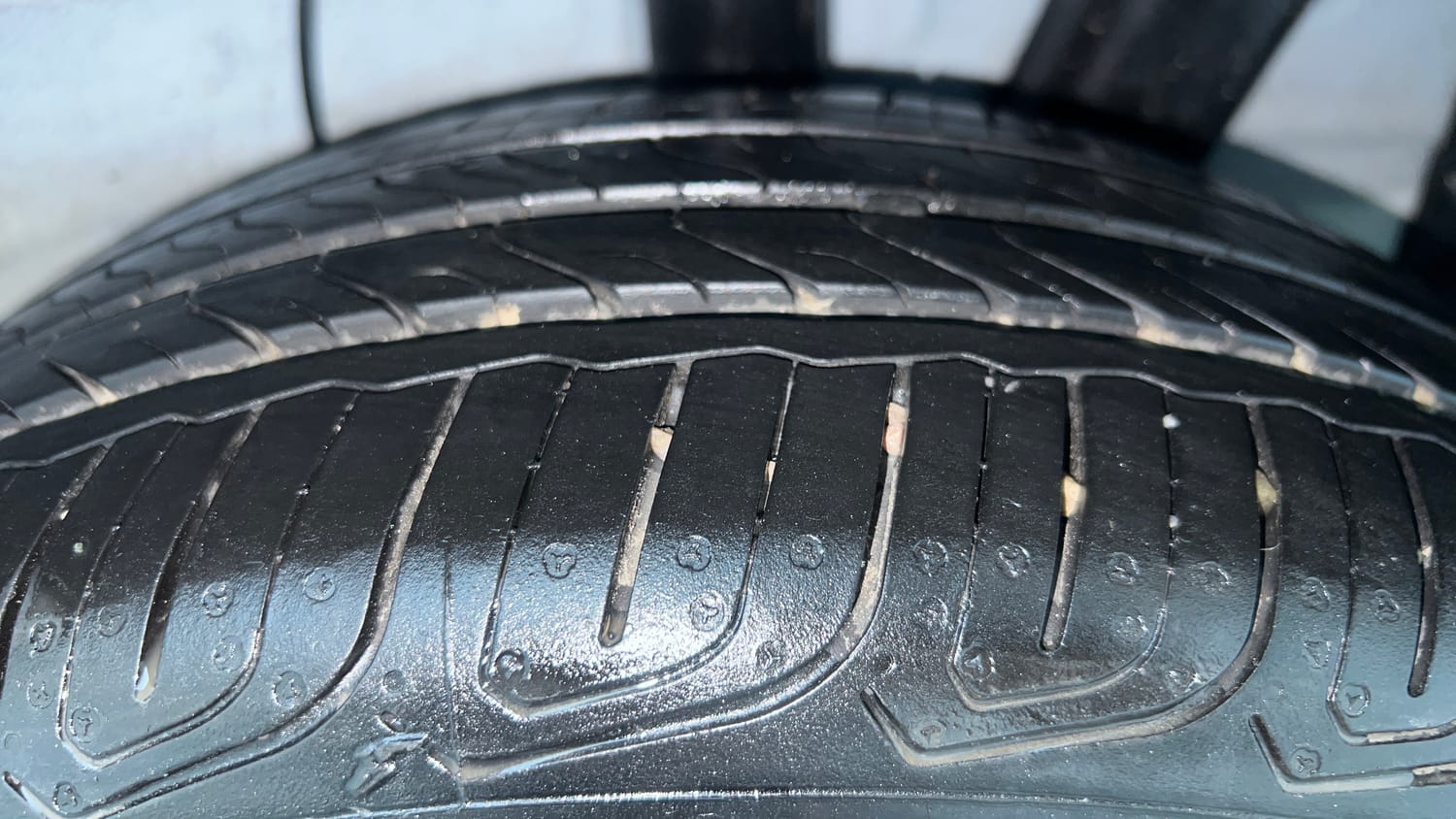 Used 2024 Hyundai Exter SX 1.2 MT Petrol Manual tyres LEFT REAR TYRE TREAD VIEW
