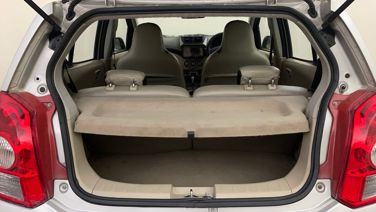 Used 2013 Maruti Suzuki A-Star VXI AT Petrol Automatic interior DICKY INSIDE VIEW