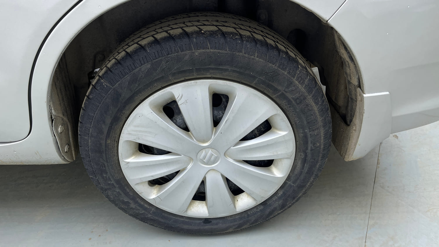Used 2017 Maruti Suzuki Ertiga VXI Petrol Manual tyres LEFT REAR TYRE RIM VIEW