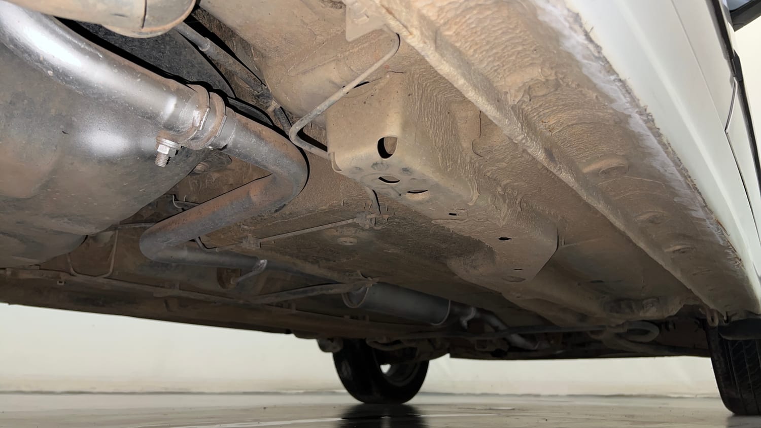Used 2019 Tata Tiago Revotron XZ Plus Petrol Manual extra REAR RIGHT UNDERBODY VIEW