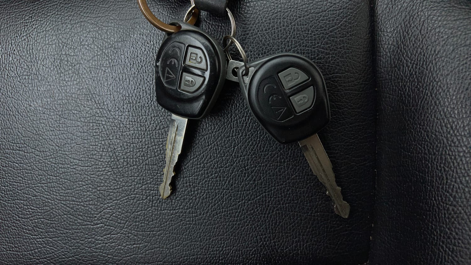 Used 2020 Maruti Suzuki Swift VXI CNG (Outside Fitted) Cng Manual extra CAR KEY VIEW