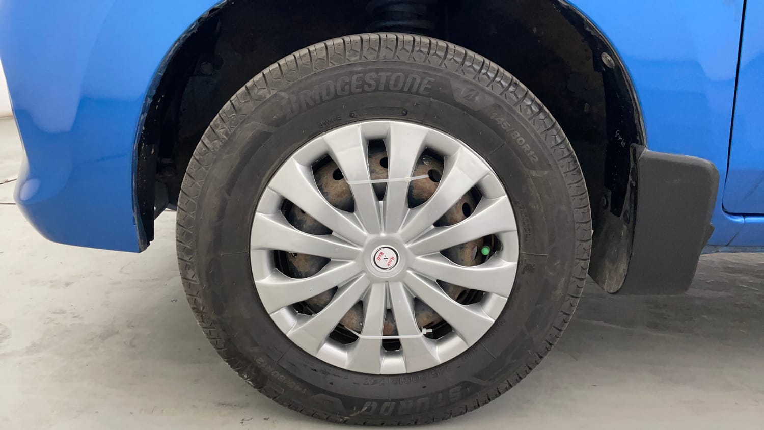 Used 2017 Maruti Suzuki Alto 800 VXi (O) Petrol Manual tyres LEFT FRONT TYRE RIM VIEW