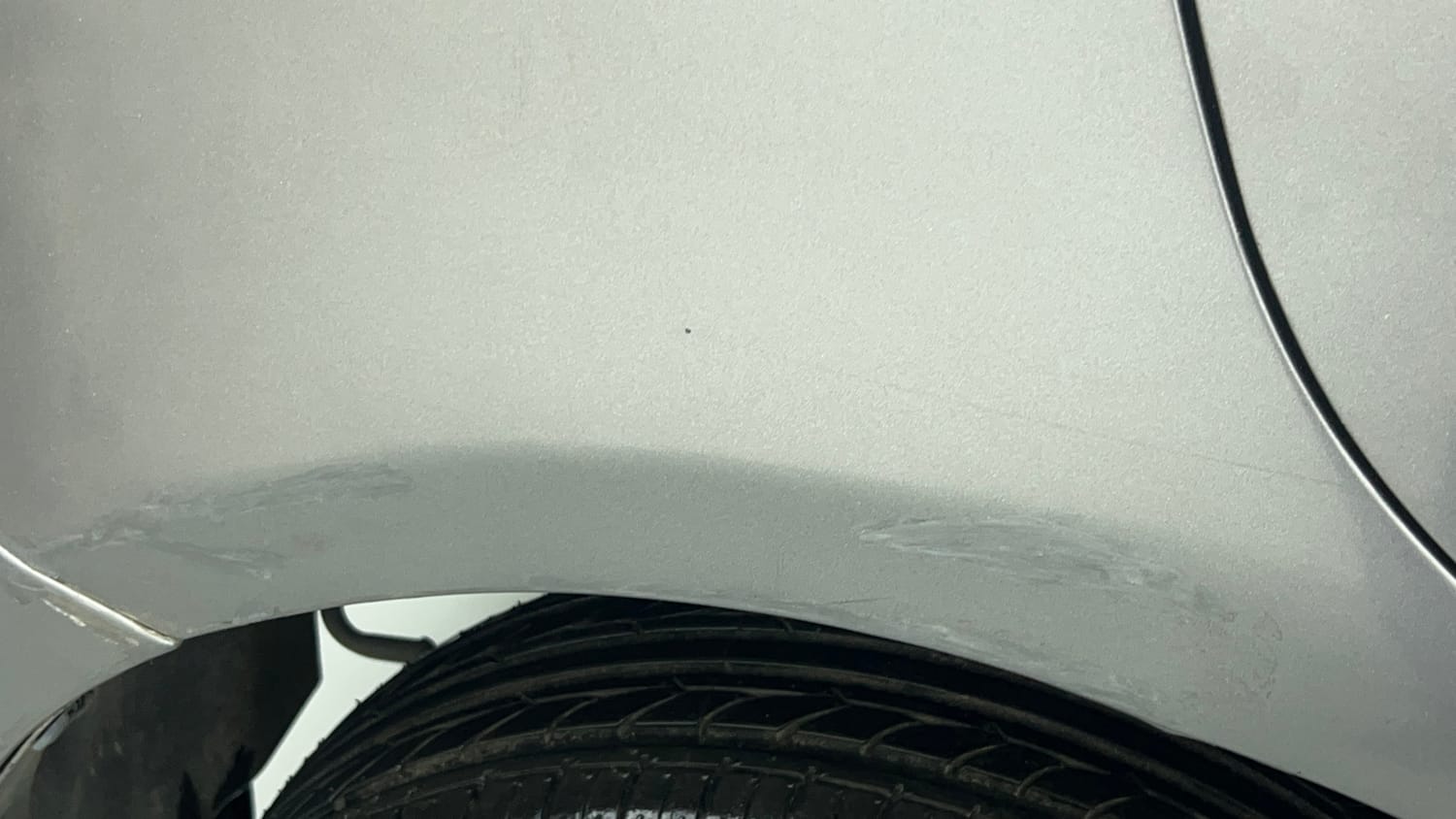 Used 2017 Maruti Suzuki Swift Lxi (O) Petrol Manual dents MINOR SCRATCH