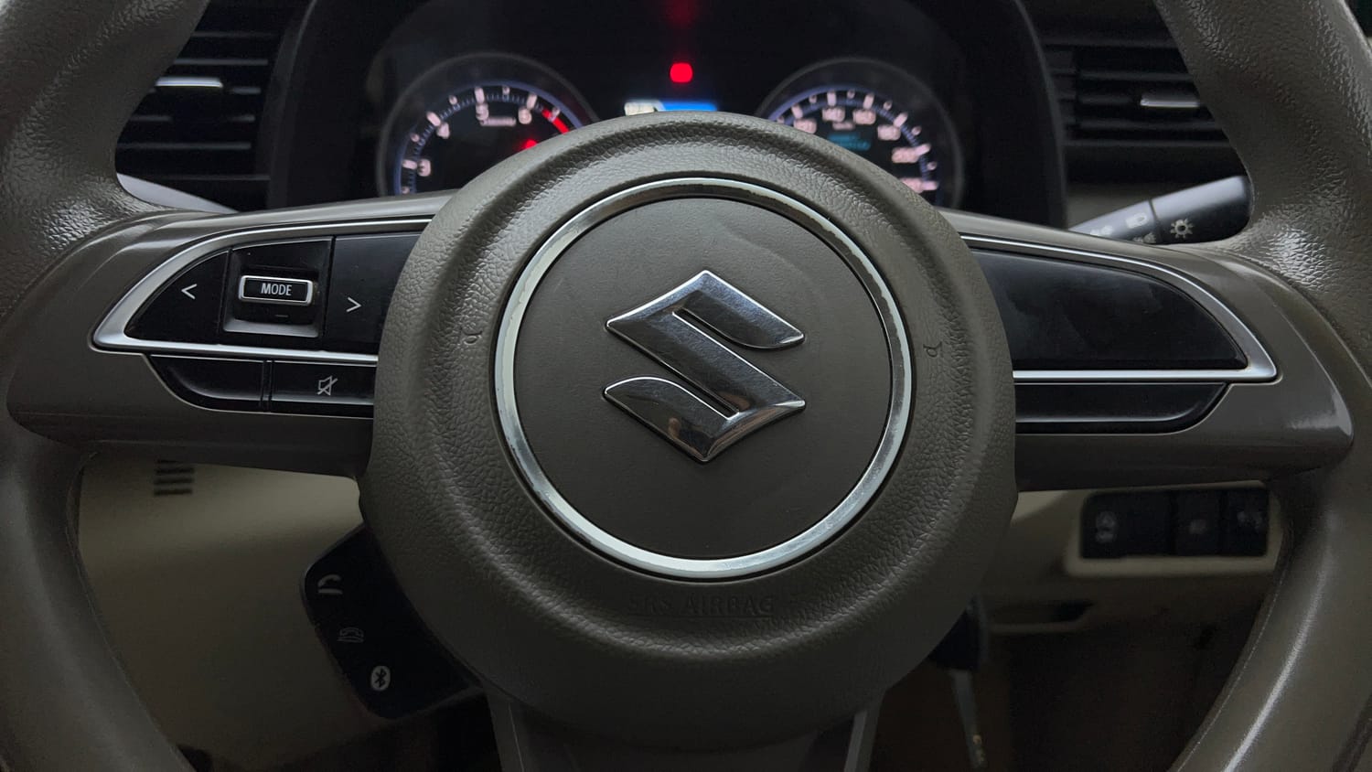 Used 2022 Maruti Suzuki New Ertiga VXi Petrol Manual top_features Steering mounted controls