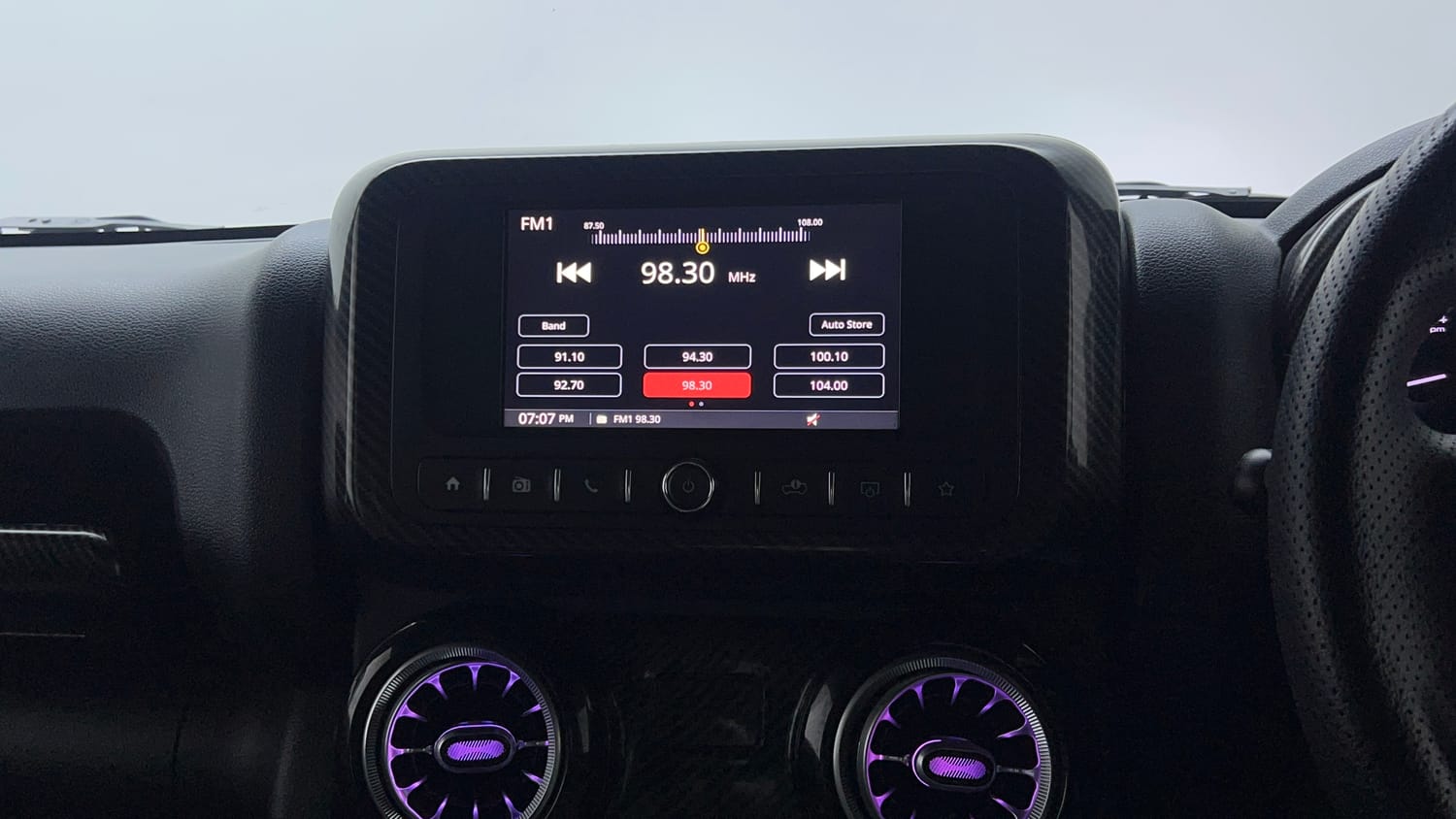 Used 2023 mahindra Thar LX Hard Top Diesel AT 4WD Diesel Automatic top_features Integrated (in-dash) music system