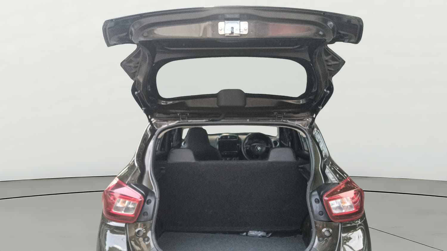Used 2025 Renault Kwid RXT 1.0L Petrol Manual interior DICKY DOOR OPEN VIEW