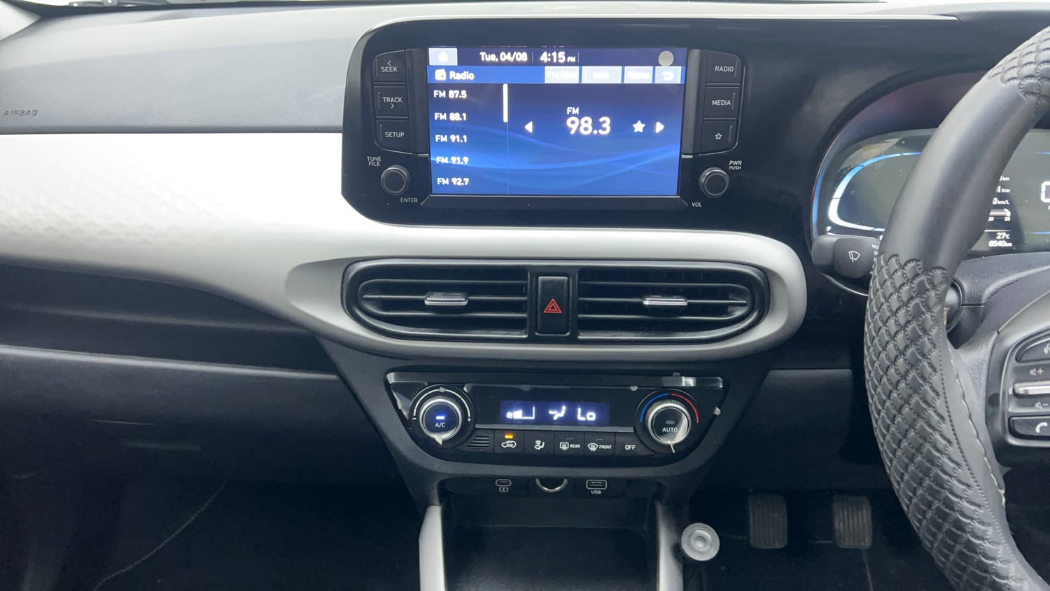 Used 2024 Hyundai Exter SX 1.2 MT Petrol Manual interior MUSIC SYSTEM & AC CONTROL VIEW