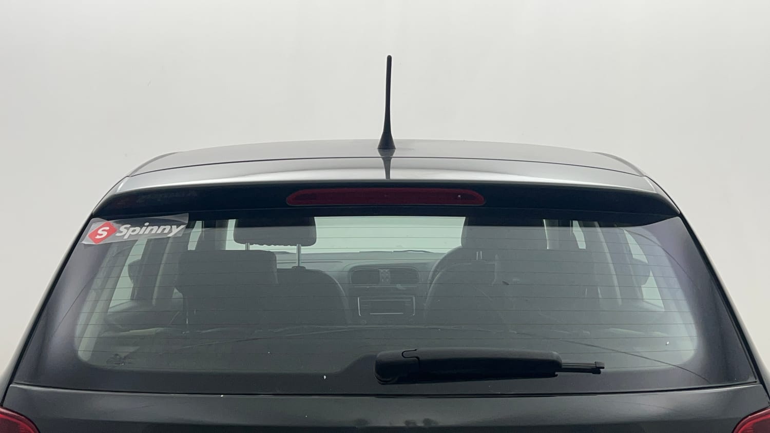 Used 2016 Volkswagen Polo Comfortline 1.2L (P) Petrol Manual top_features Rear wiper