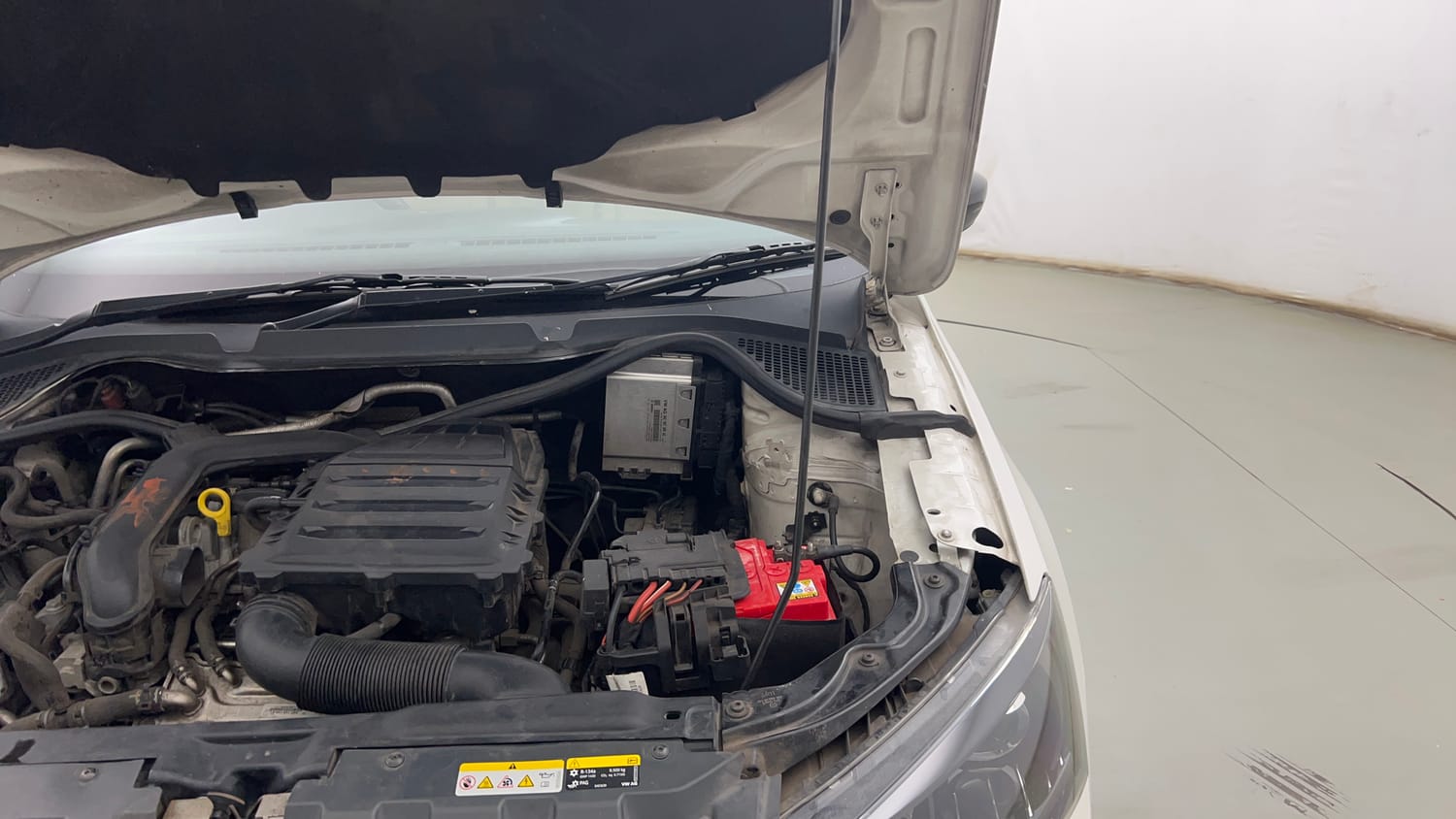 Used 2021 Skoda Rapid Ambition Petrol Manual engine ENGINE LEFT SIDE HINGE & APRON VIEW