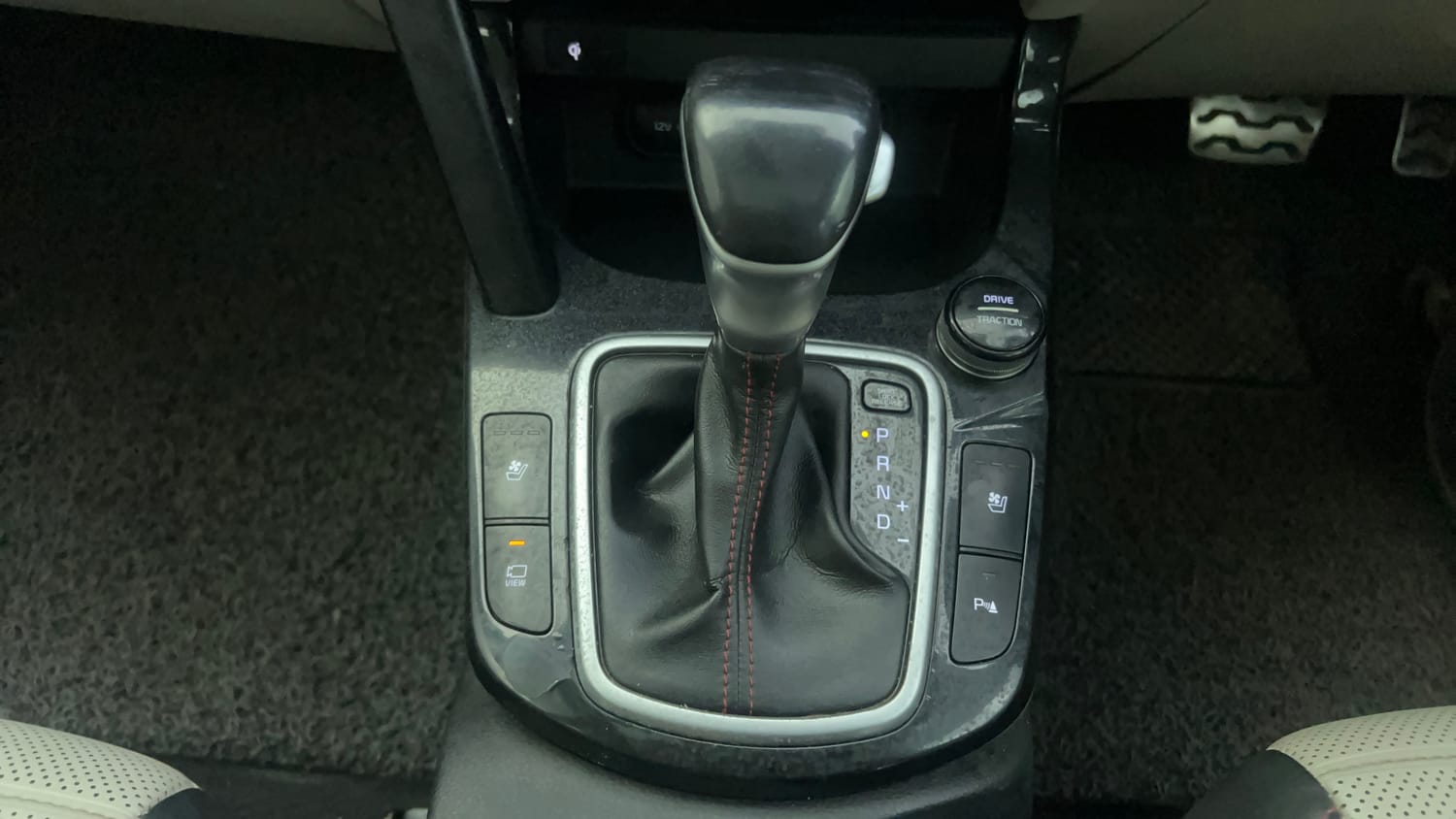 Used 2019 kia Seltos GTX Plus DCT 1.4 Petrol Automatic interior GEAR  KNOB VIEW