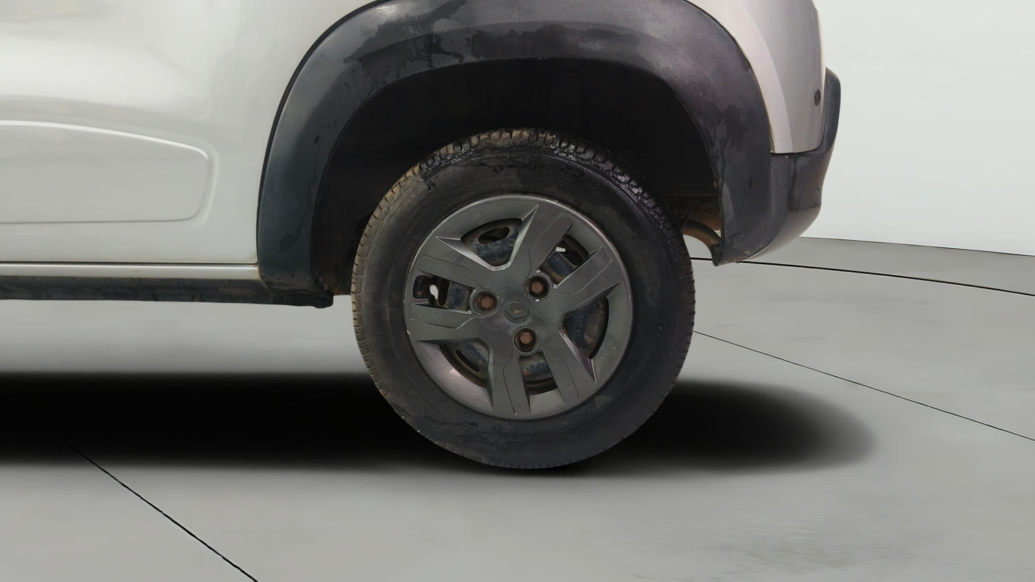 Used 2019 Renault Kwid 1.0 RXT AMT Petrol Automatic tyres LEFT REAR TYRE RIM VIEW