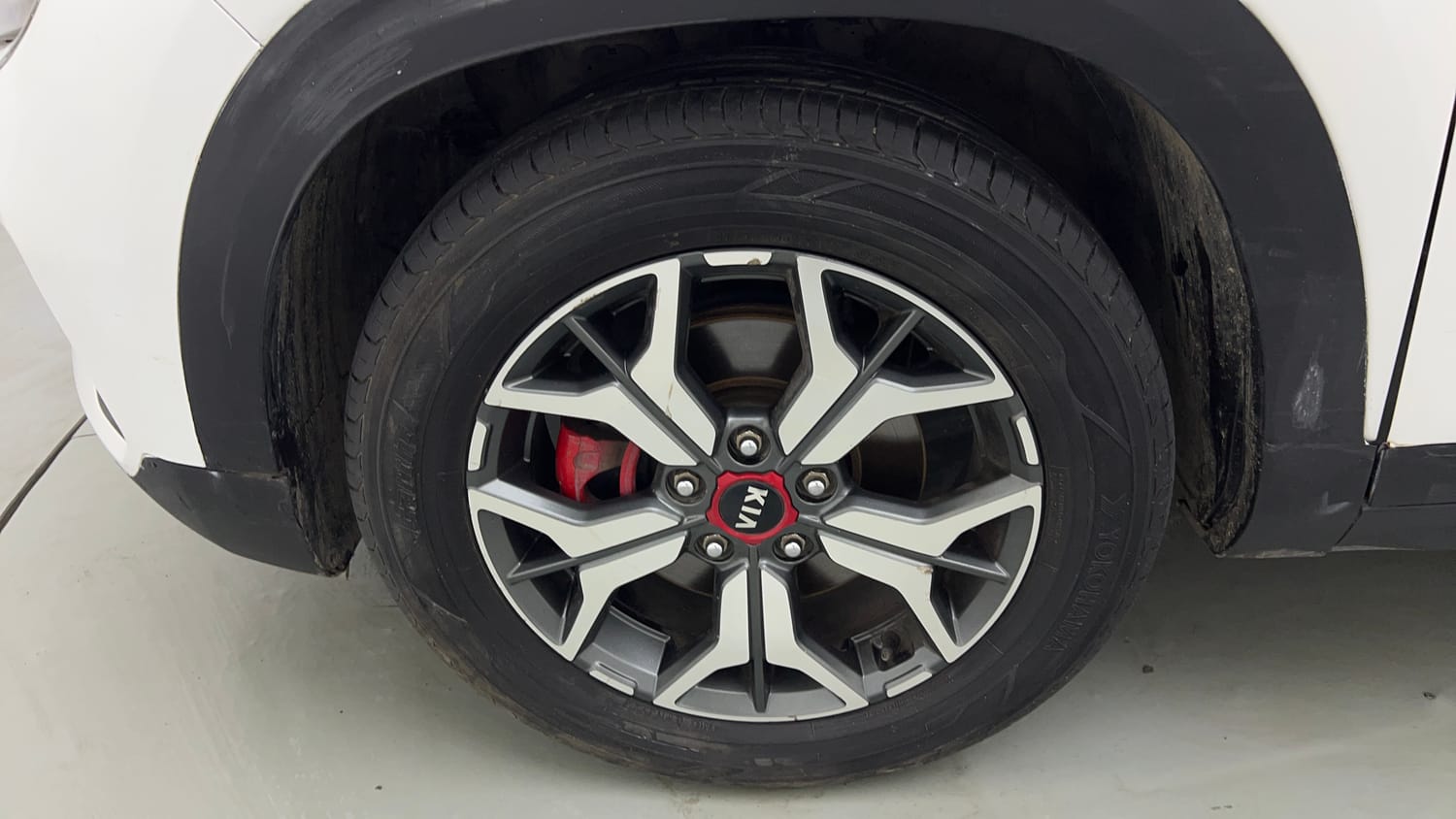 Used 2020 Kia Seltos GTX Plus 1.4 Petrol Manual tyres LEFT FRONT TYRE RIM VIEW