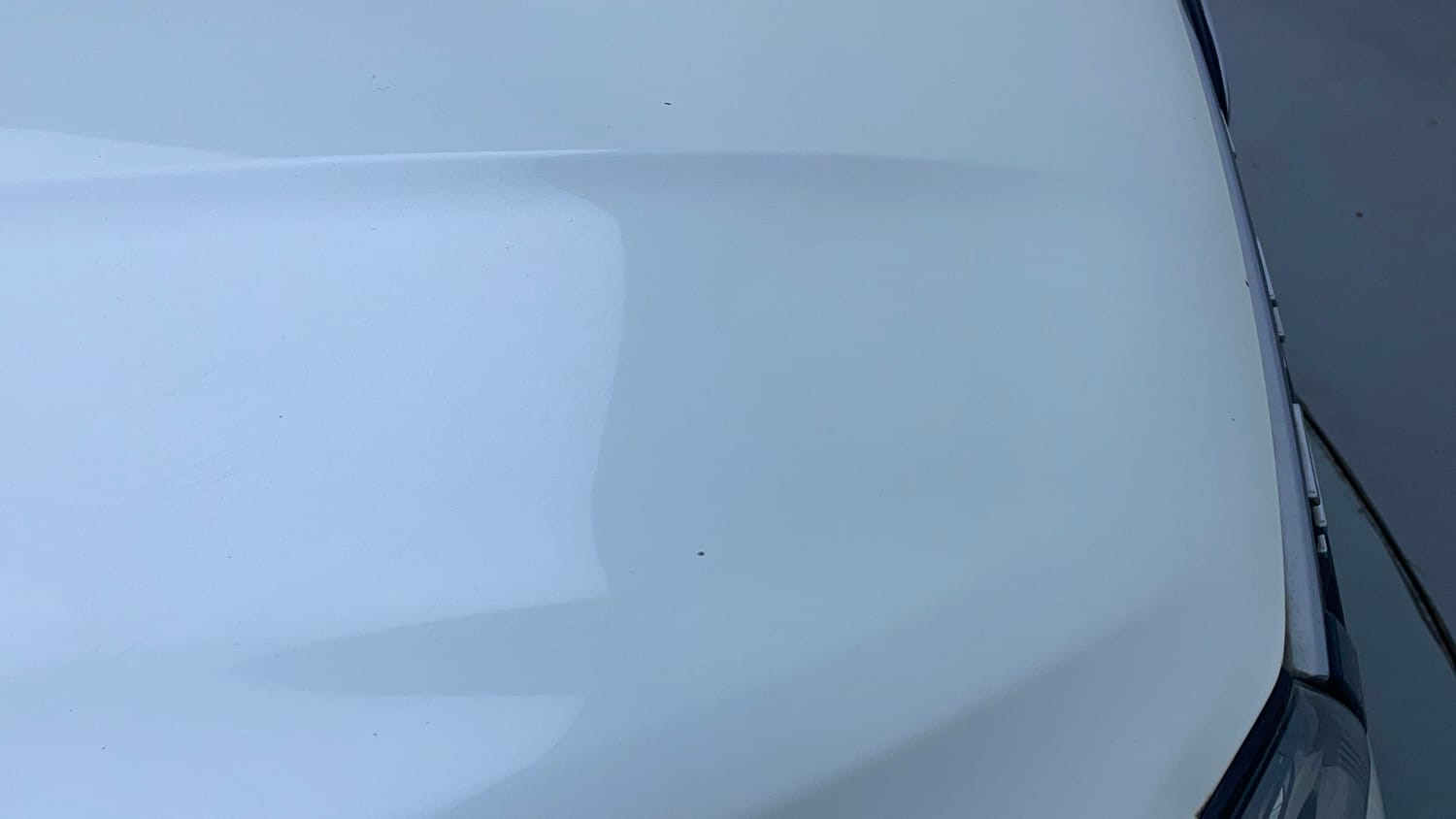 Used 2021 Mahindra XUV 300 W8 (O) 1.2 Petrol AMT Petrol Automatic dents MINOR SCRATCH