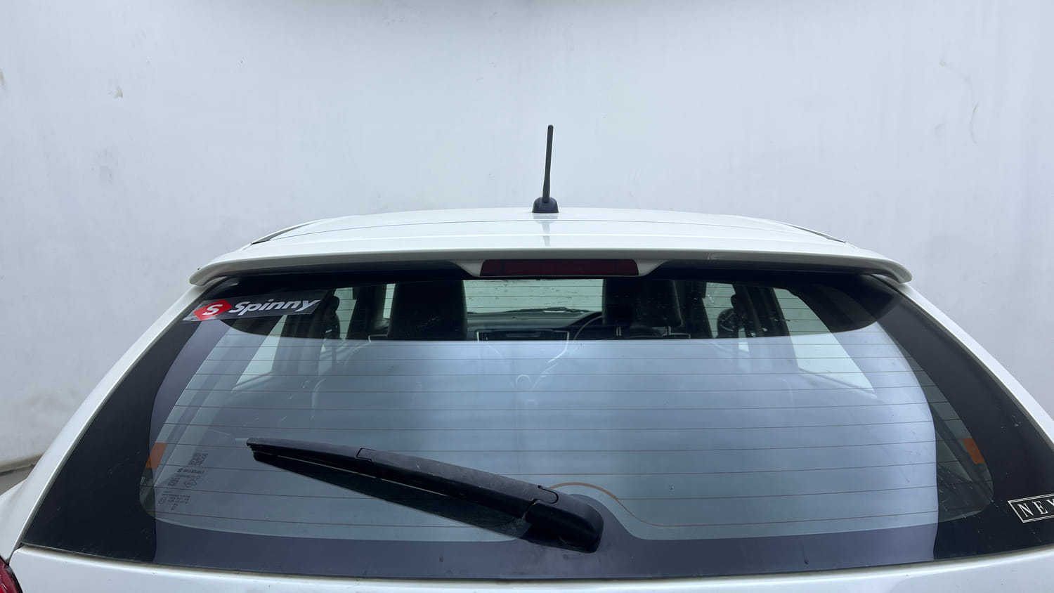 Used 2017 Maruti Suzuki Baleno Delta 1.2 AT Petrol Automatic exterior BACK WINDSHIELD VIEW