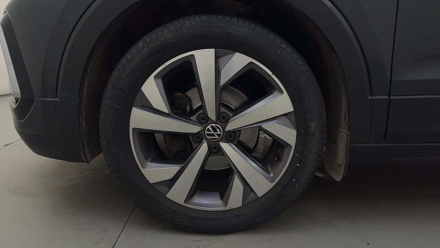 Used 2023 Volkswagen Taigun Topline 1.0 TSI MT Petrol Manual tyres LEFT FRONT TYRE RIM VIEW