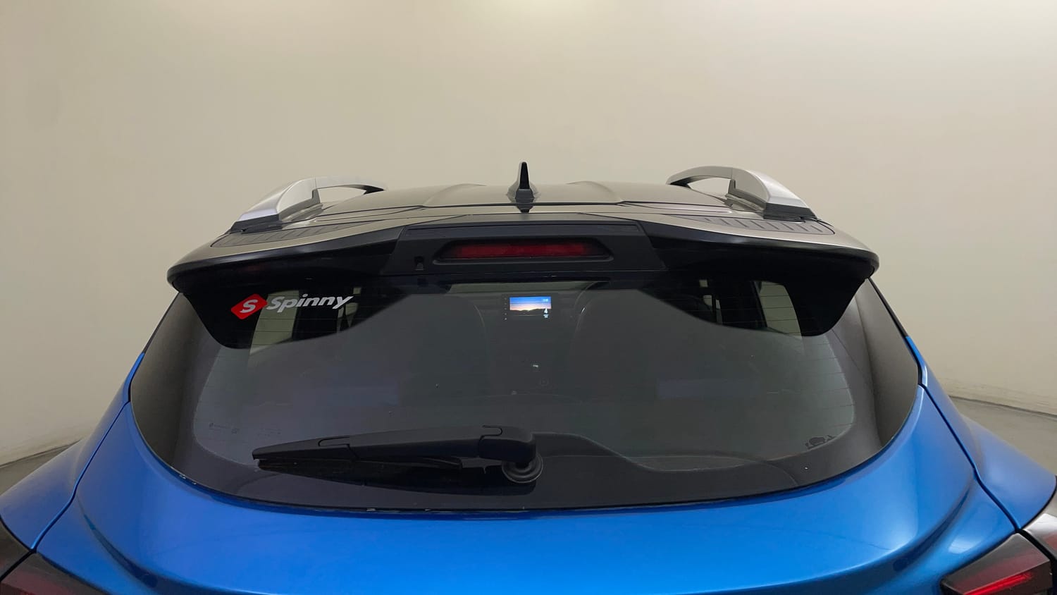 Used 2022 Renault Kiger RXZ AMT Dual Tone Petrol Automatic exterior BACK WINDSHIELD VIEW