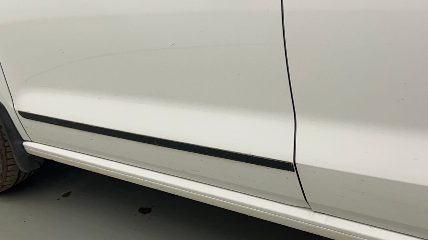 Used 2021 Skoda Rapid Ambition Petrol Manual dents MINOR DENT