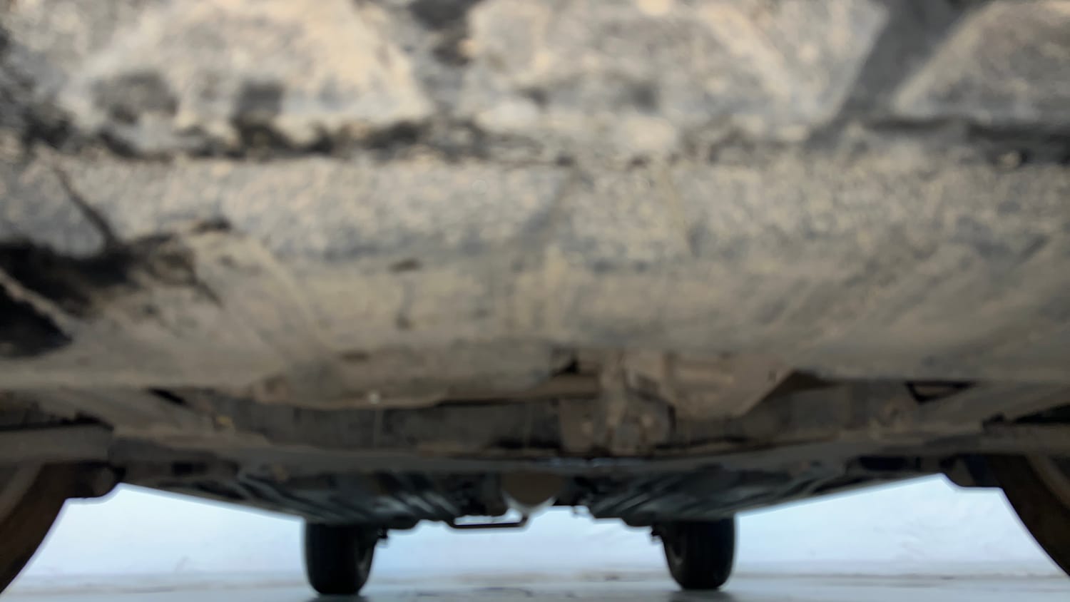 Used 2025 Toyota Urban Cruiser Hyryder V Hybrid Hybrid Automatic extra FRONT LEFT UNDERBODY VIEW