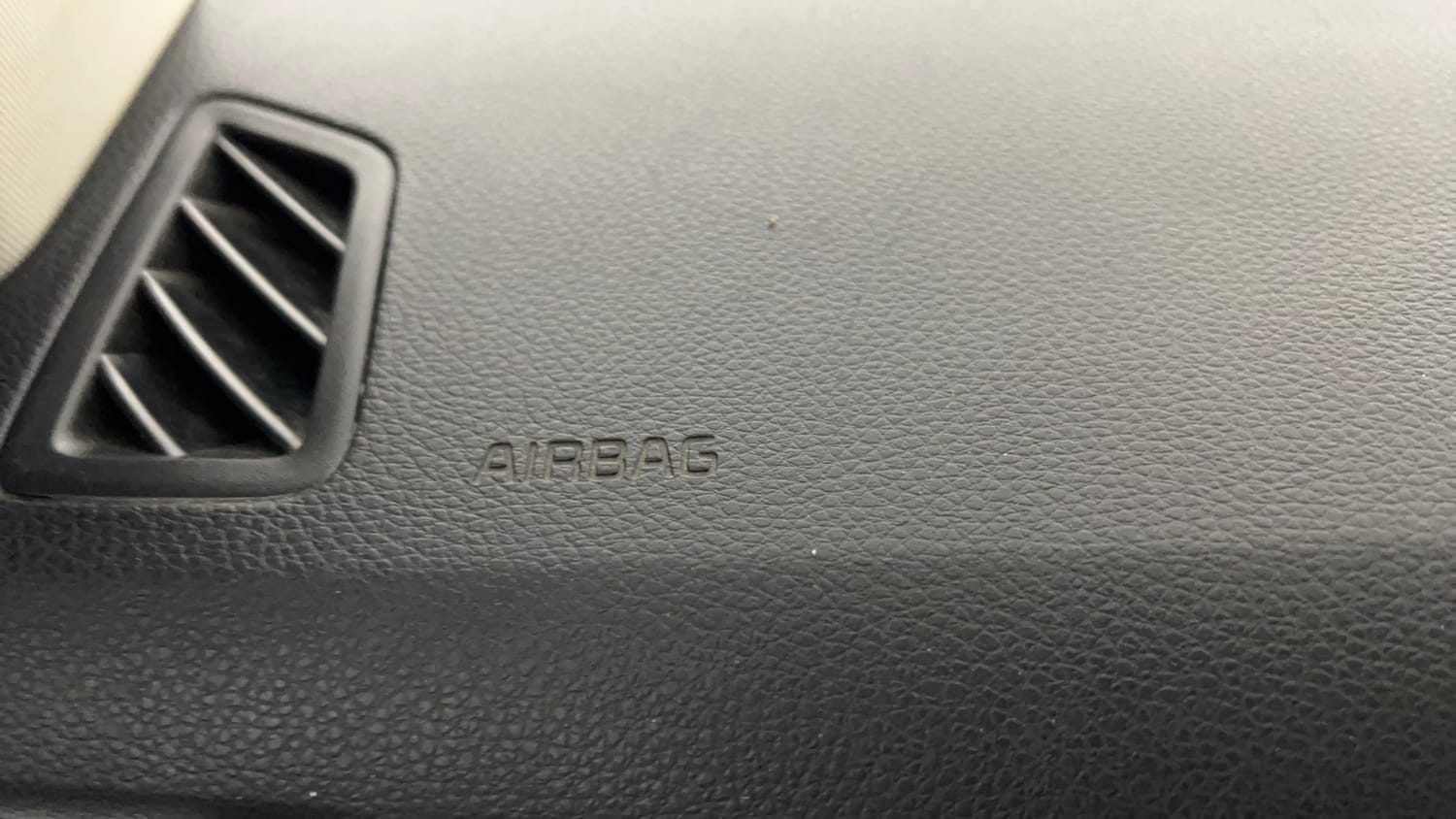 Used 2024 Kia Seltos HTE 1.5 Diesel MT Diesel Manual top_features Airbags