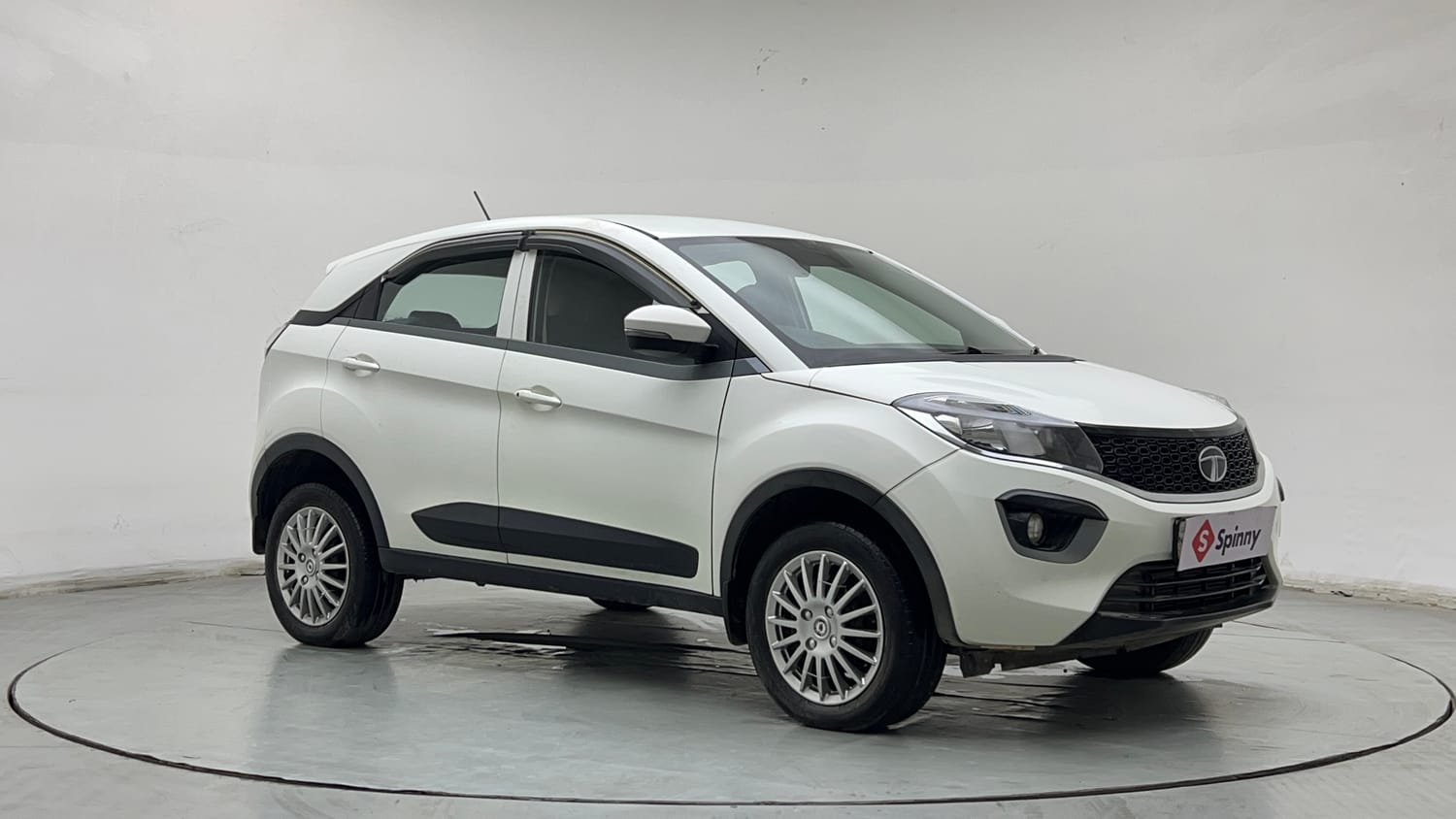 Used 2019 Tata Nexon XMA Petrol Petrol Automatic exterior RIGHT FRONT CORNER VIEW