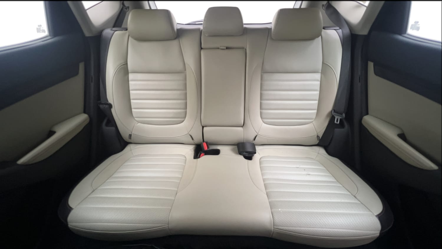 Used 2020 Kia Seltos GTX Plus 1.4 Petrol Manual interior REAR SEAT CONDITION VIEW