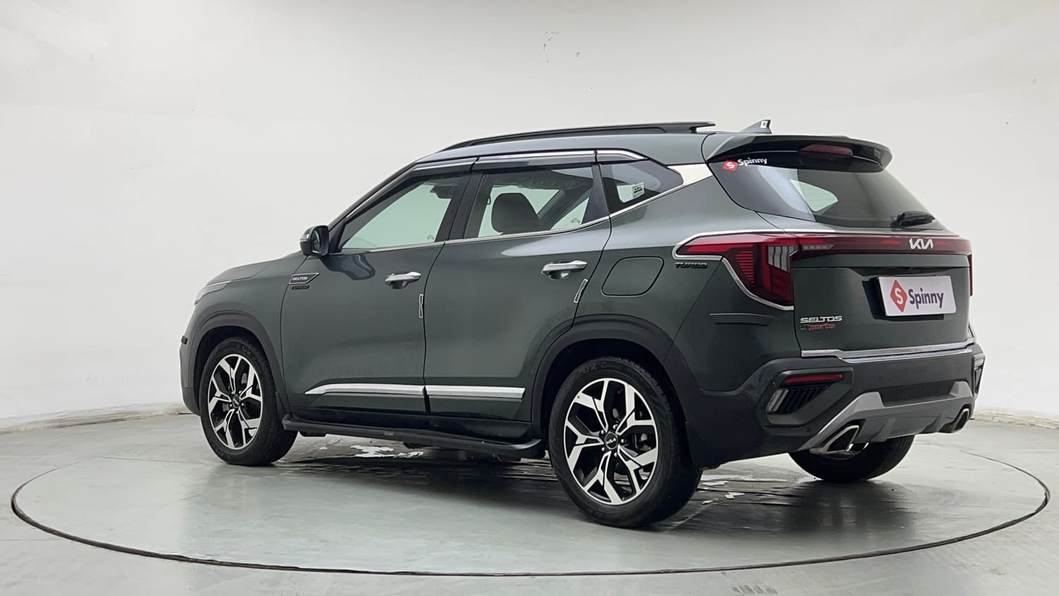 Used 2024 Kia Seltos GTX Plus 1.5 Turbo Petrol DCT Petrol Automatic exterior LEFT REAR CORNER VIEW